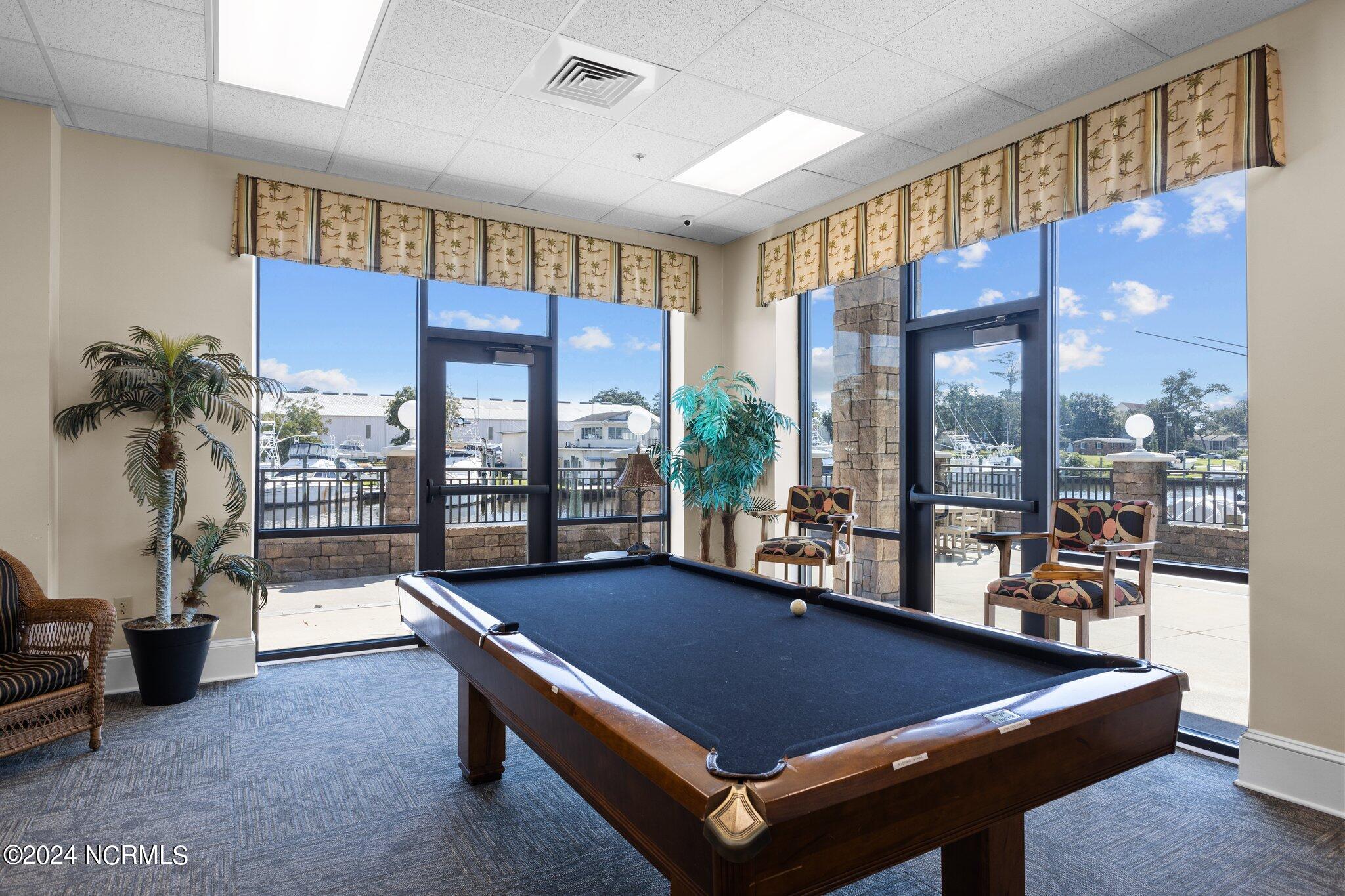 4425 Arendell Street, 606