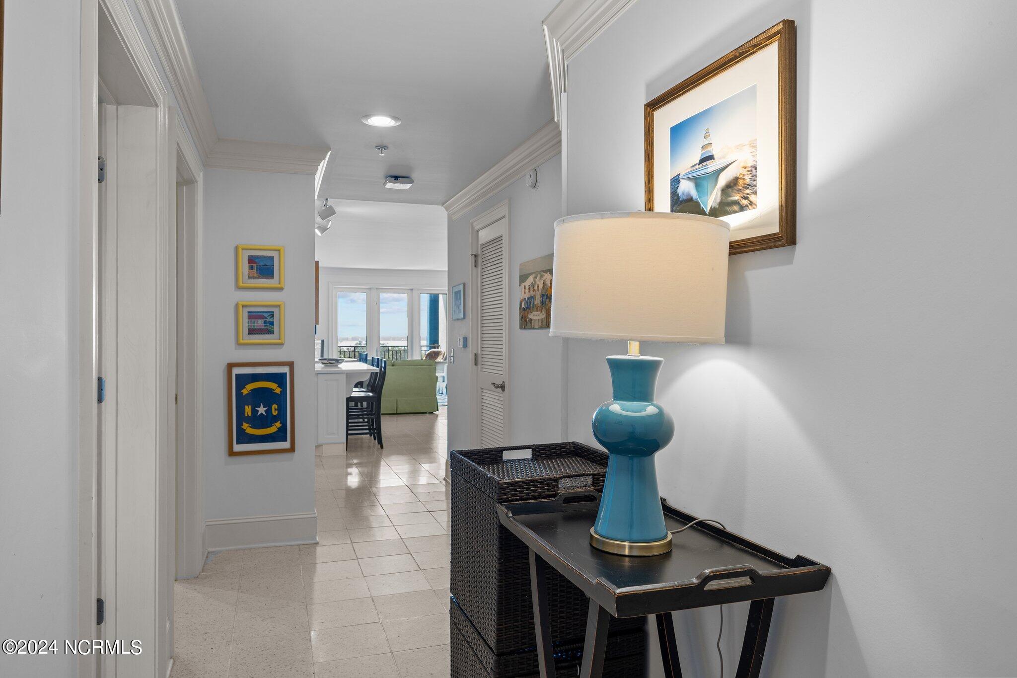 4425 Arendell Street, 606