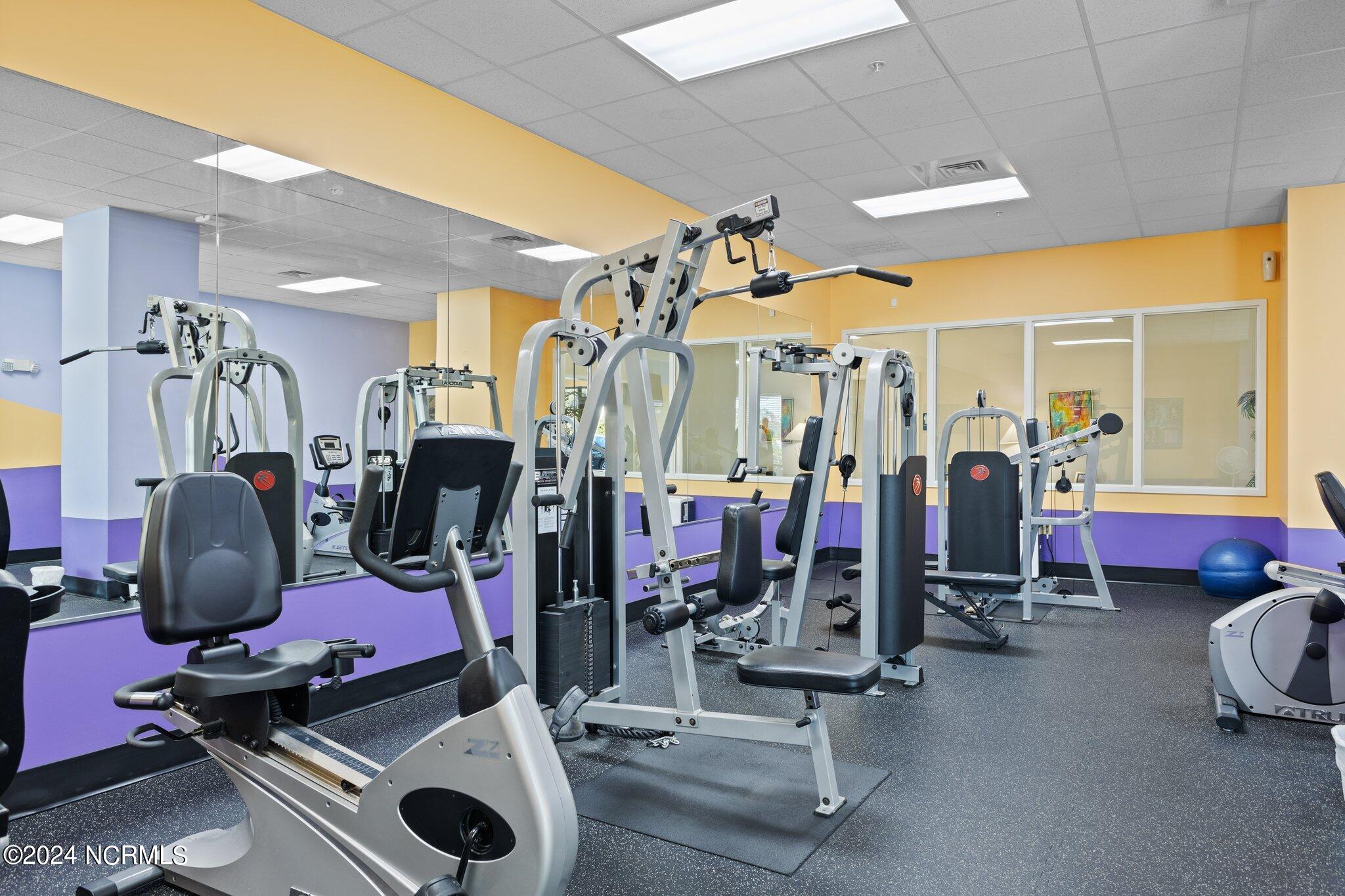 4425 Arendell Street, 606