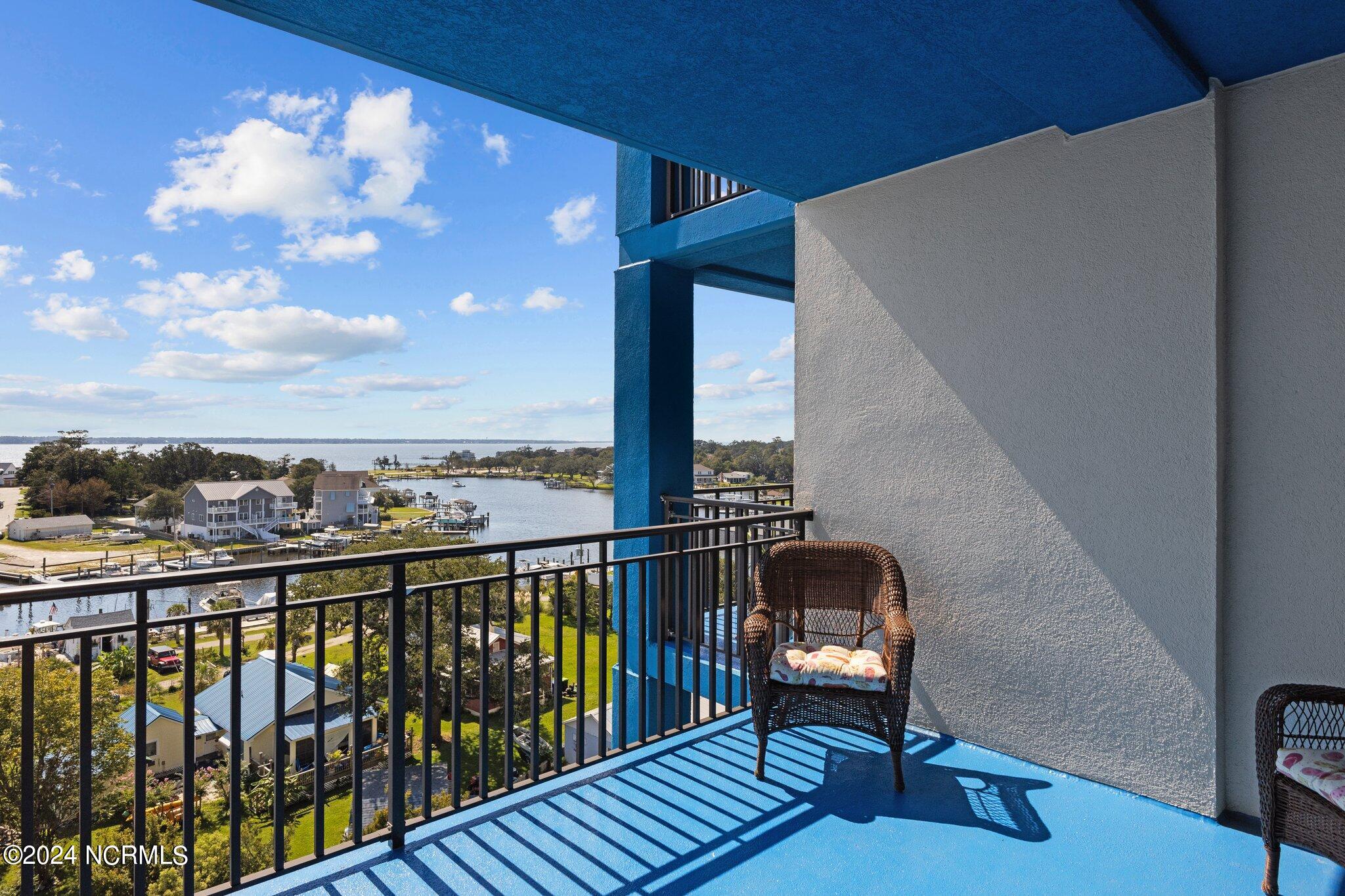 4425 Arendell Street, 606