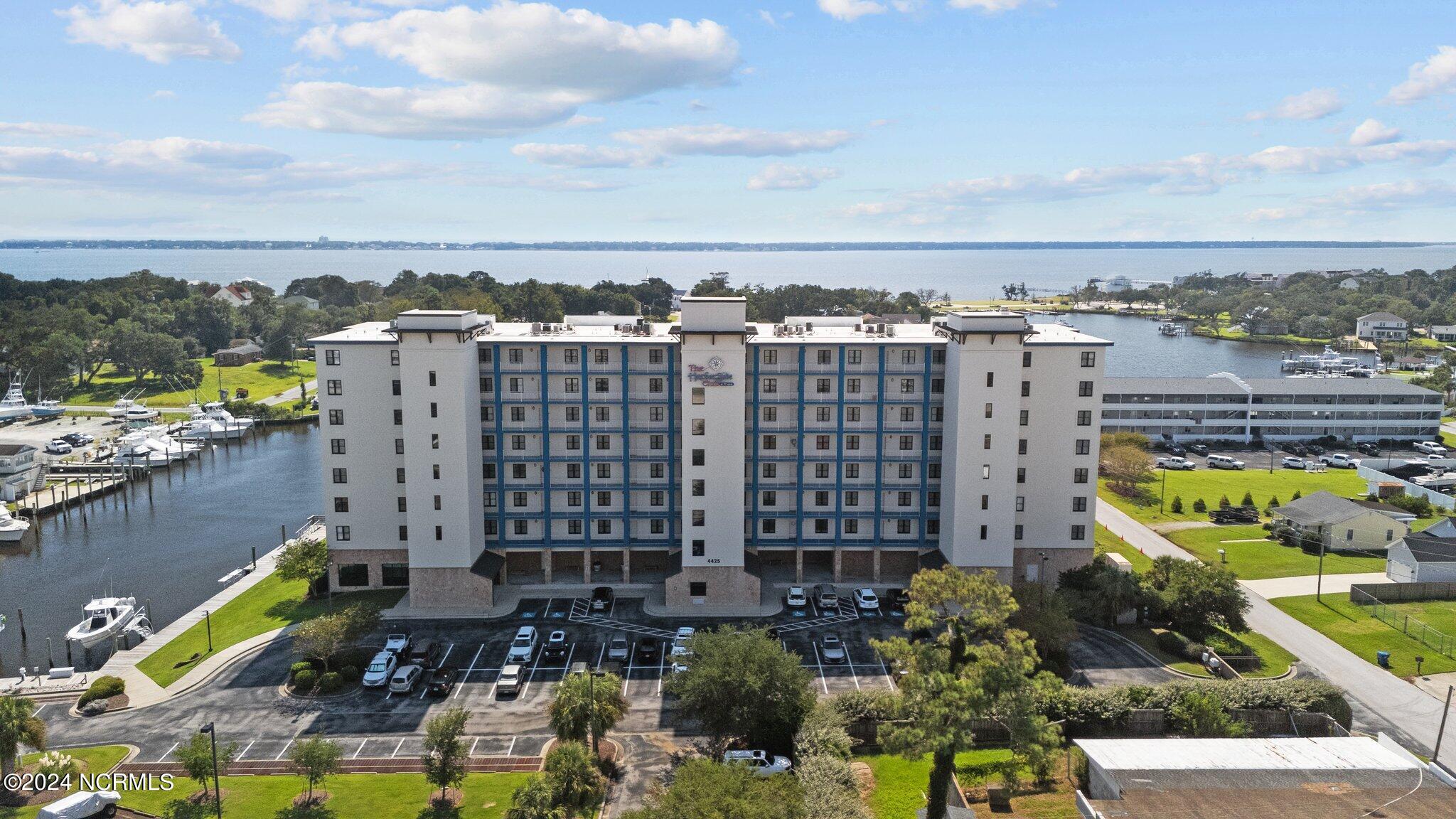 4425 Arendell Street, 606