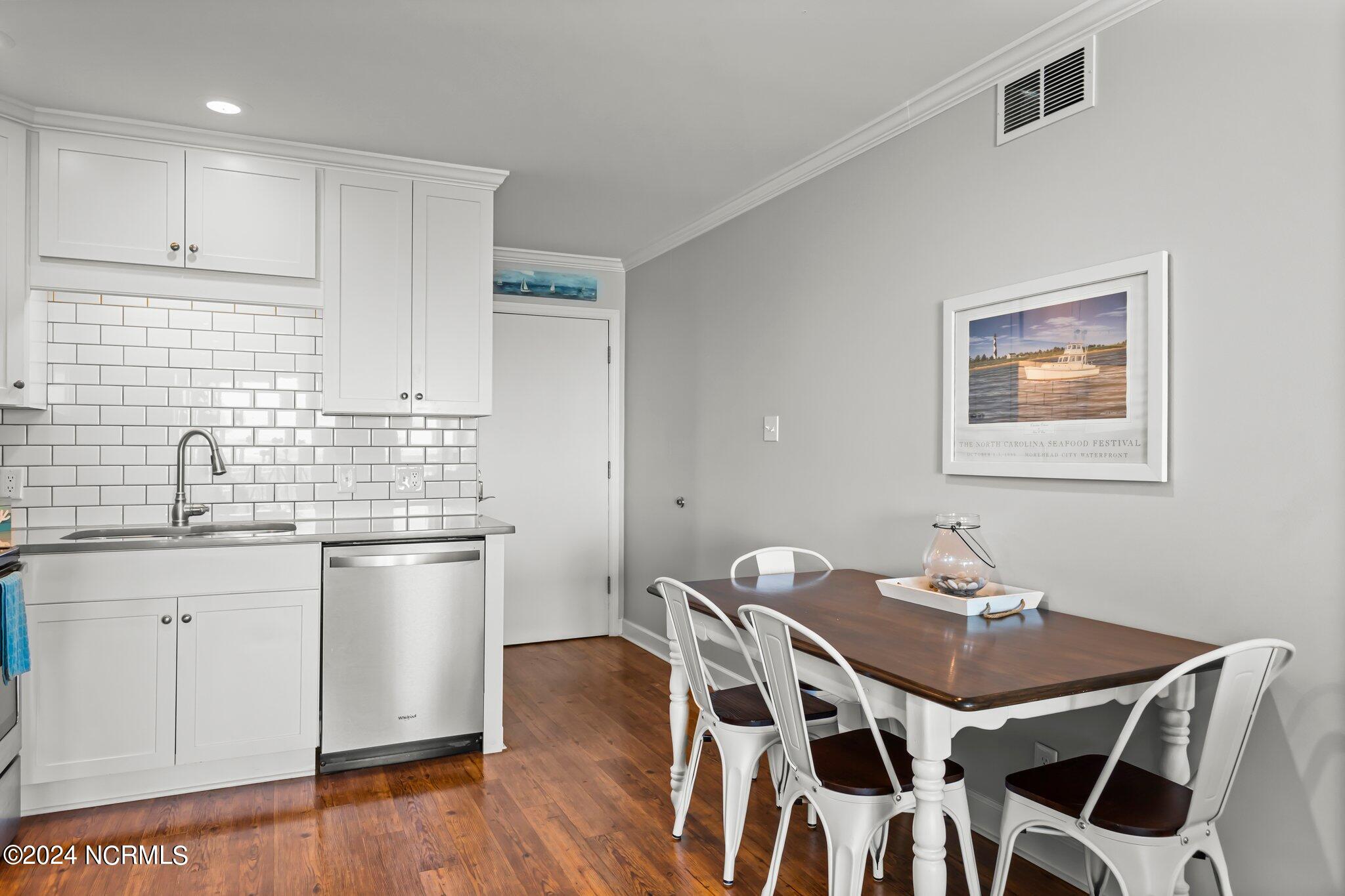 301 Commerce Way Road, 314
