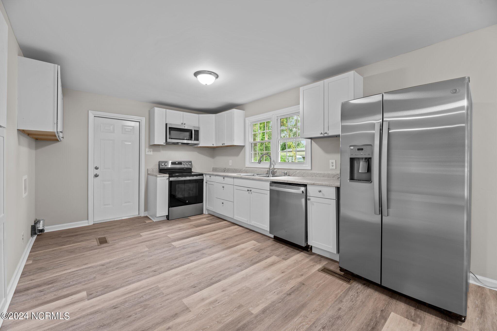 109 N First Avenue