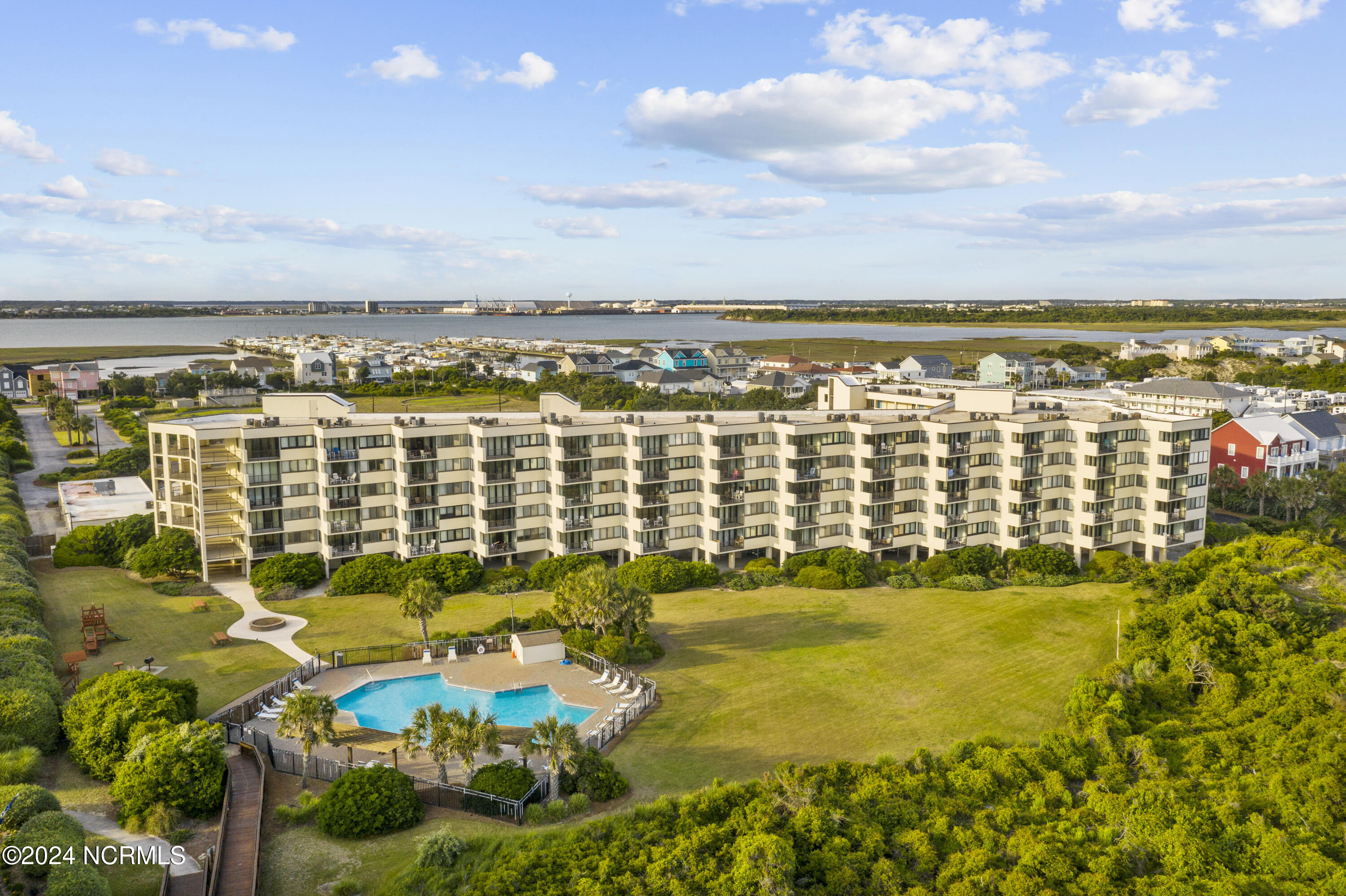 1400 E Ft Macon Road, 324