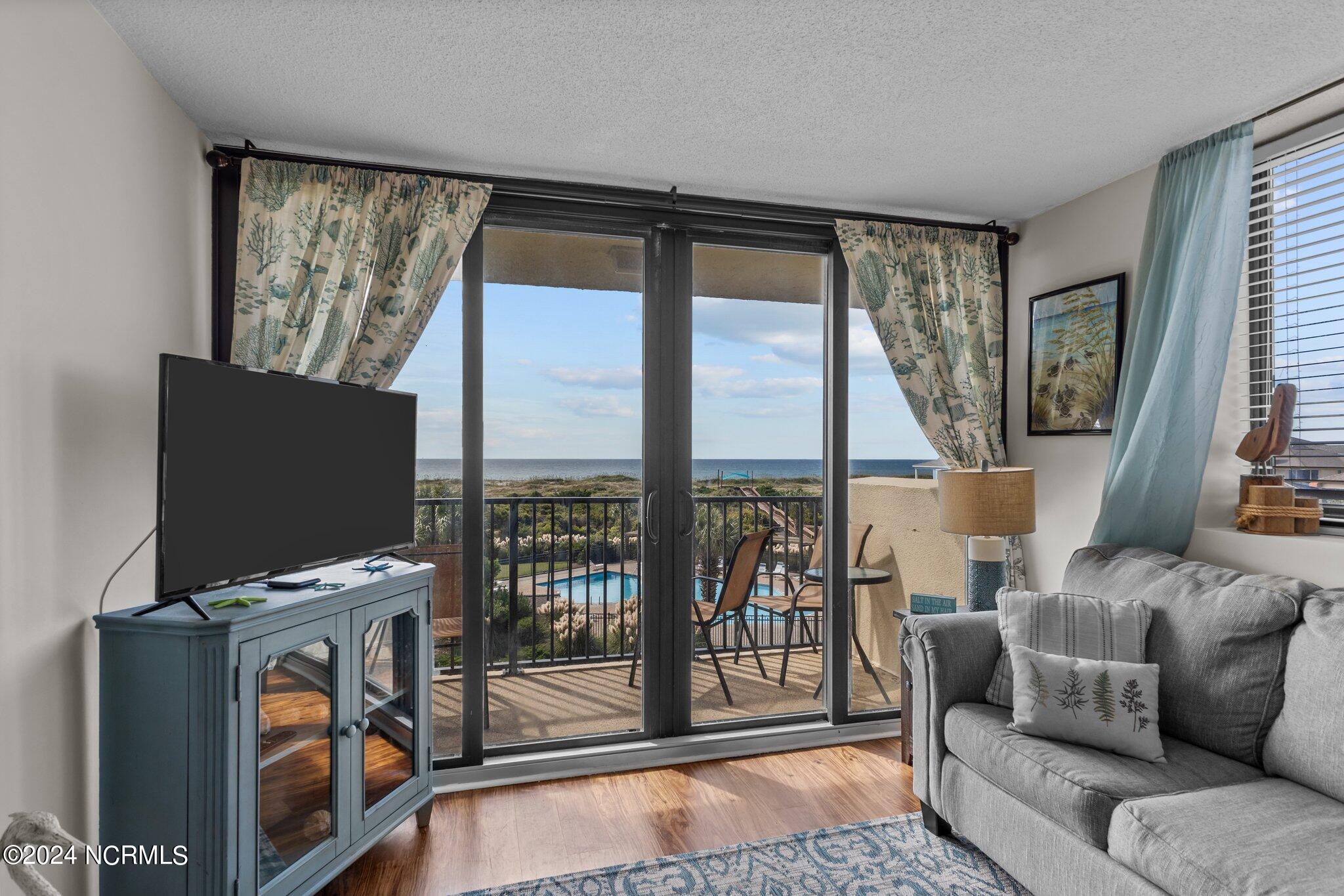 1400 E Ft Macon Road, 324