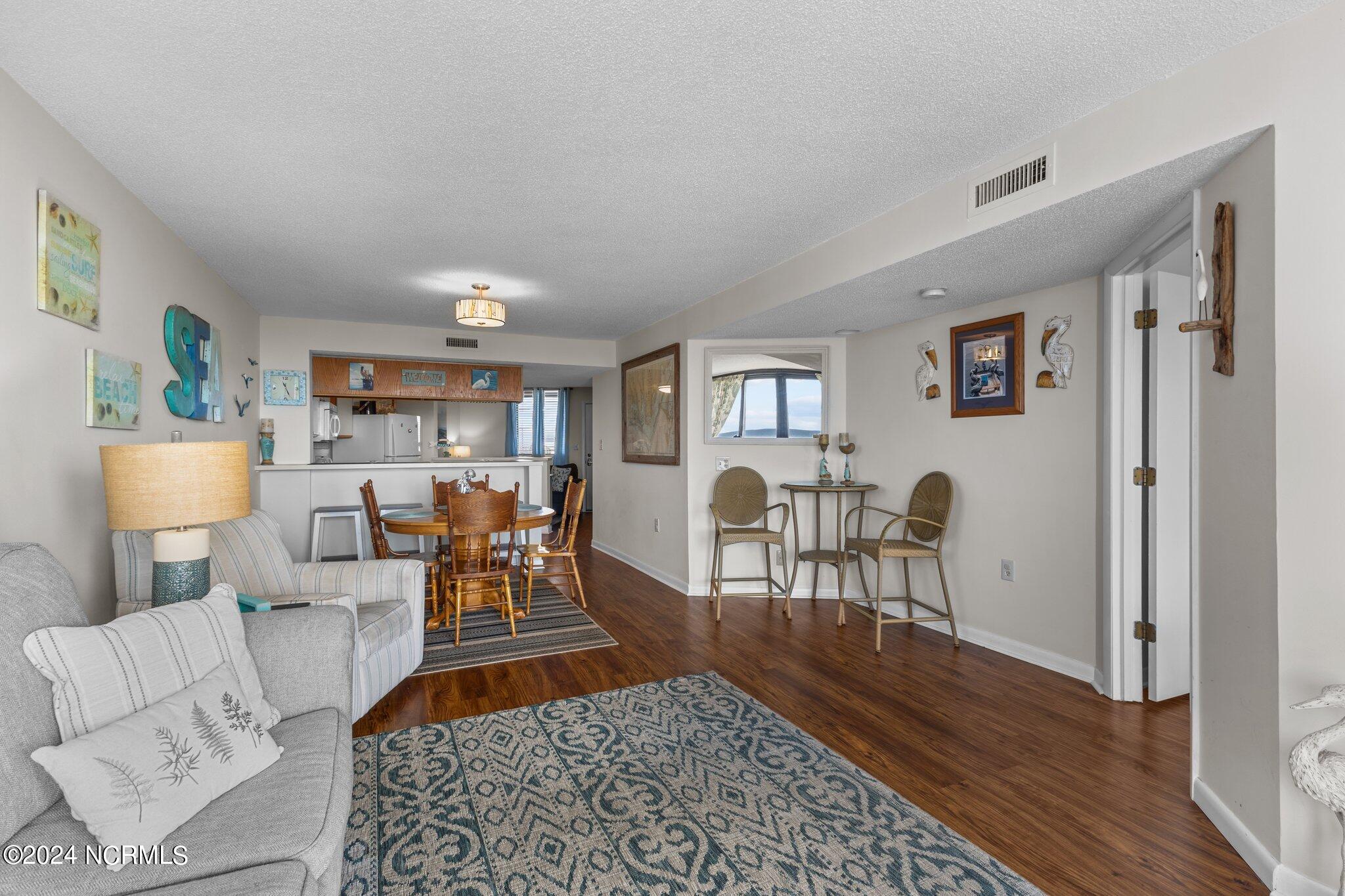 1400 E Ft Macon Road, 324