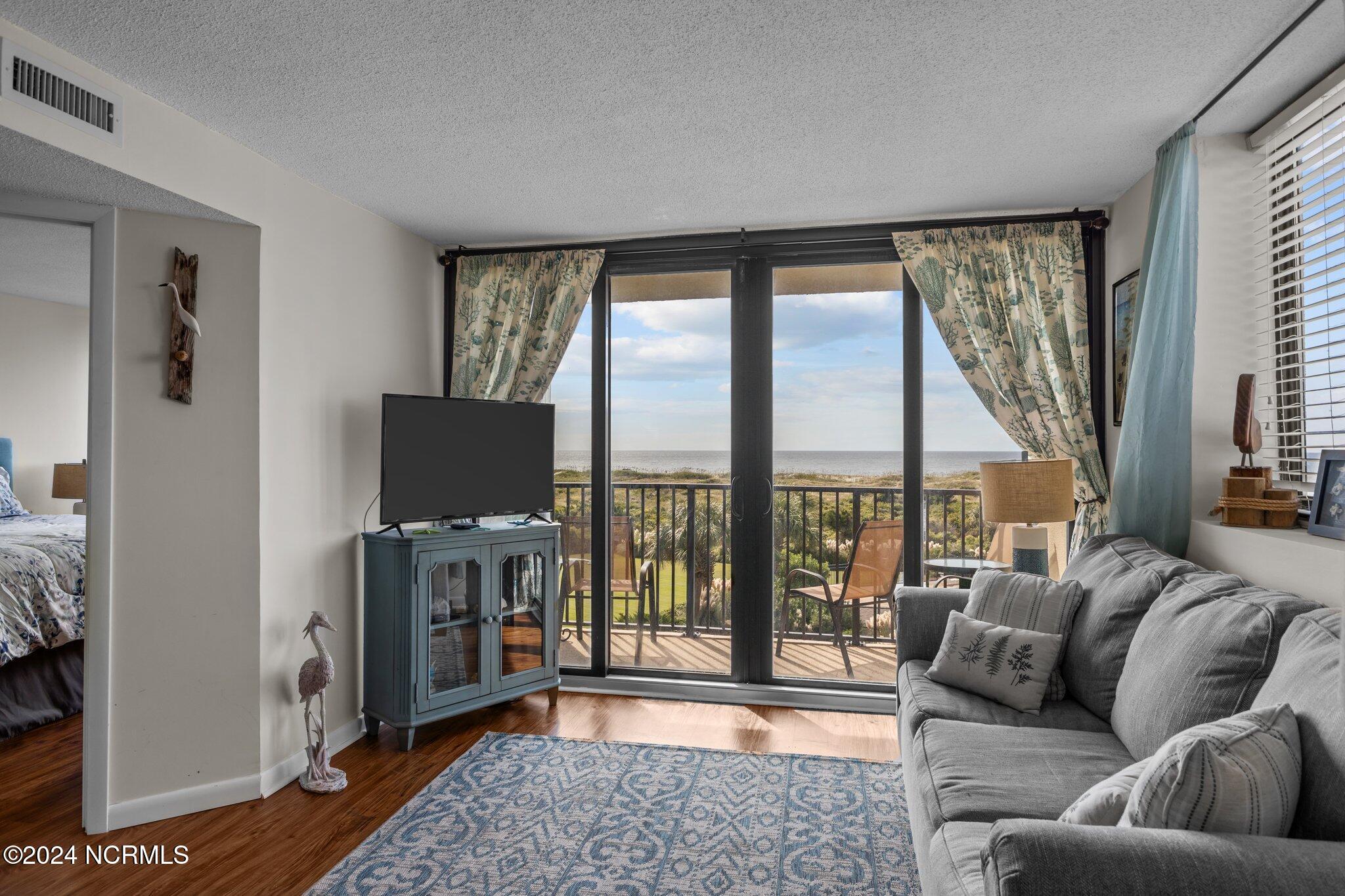 1400 E Ft Macon Road, 324