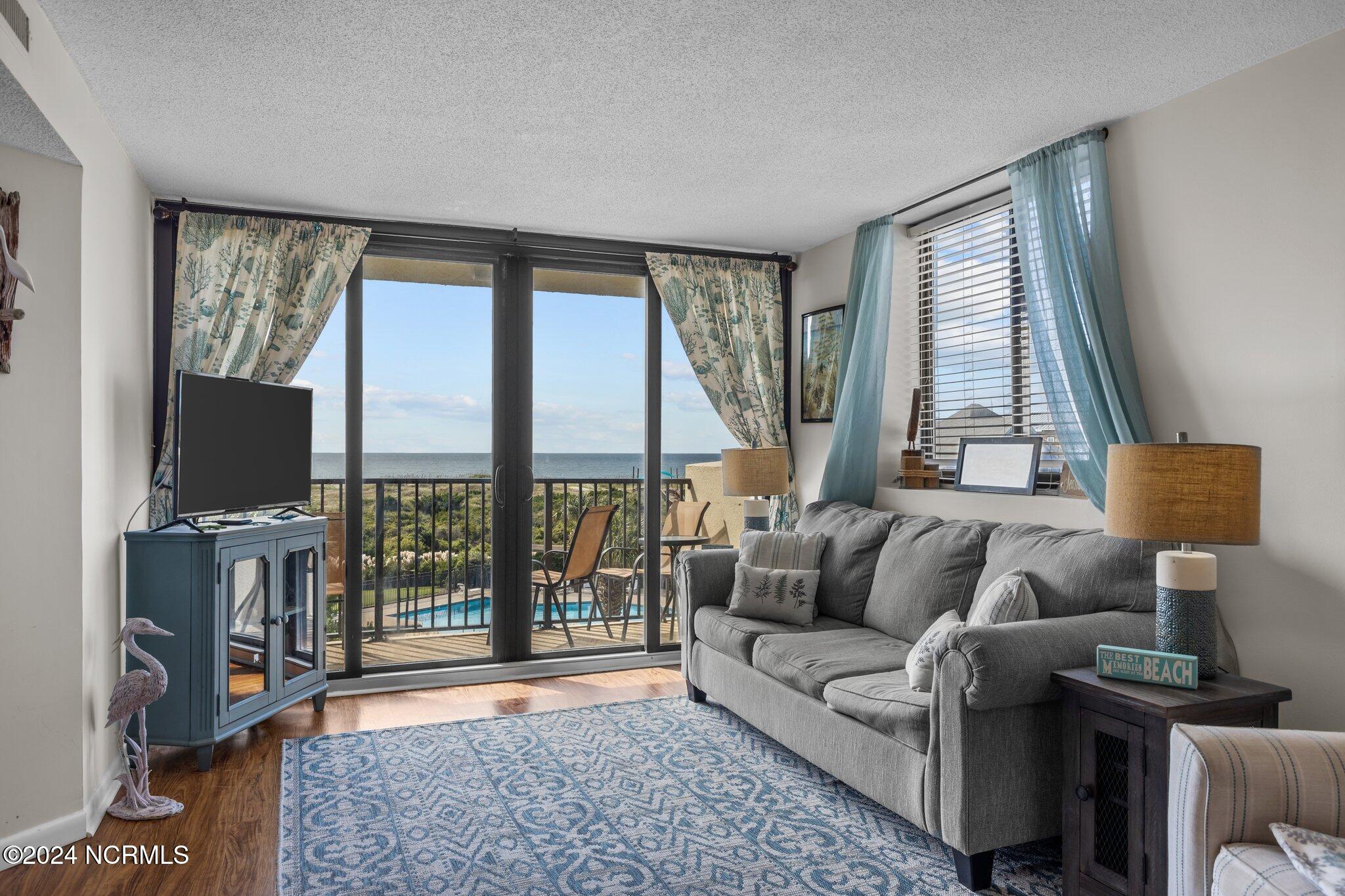 1400 E Ft Macon Road, 324