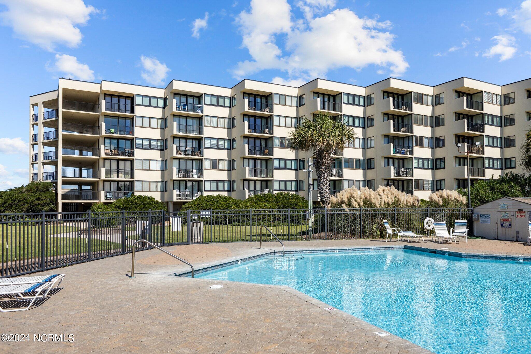 1400 E Ft Macon Road, 324