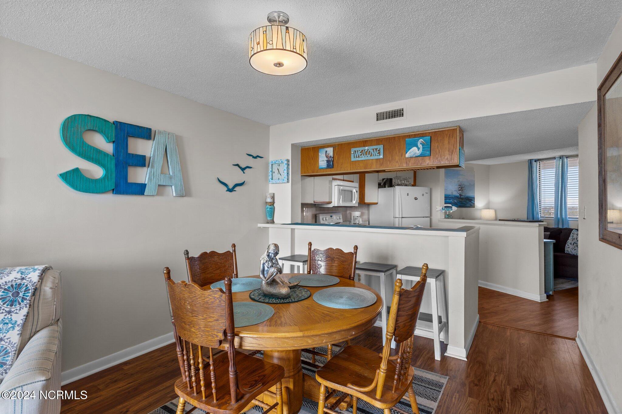 1400 E Ft Macon Road, 324