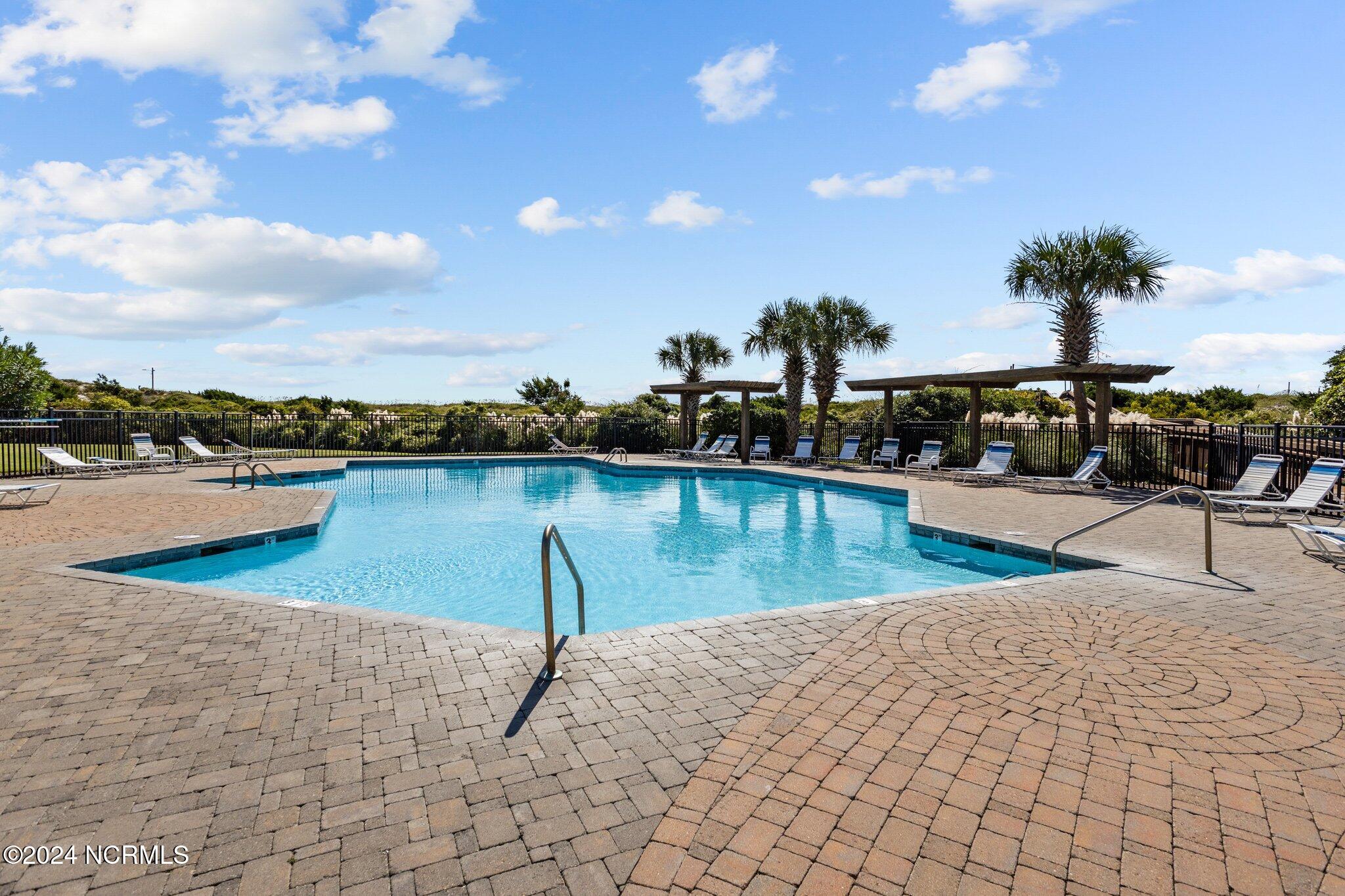 1400 E Ft Macon Road, 324