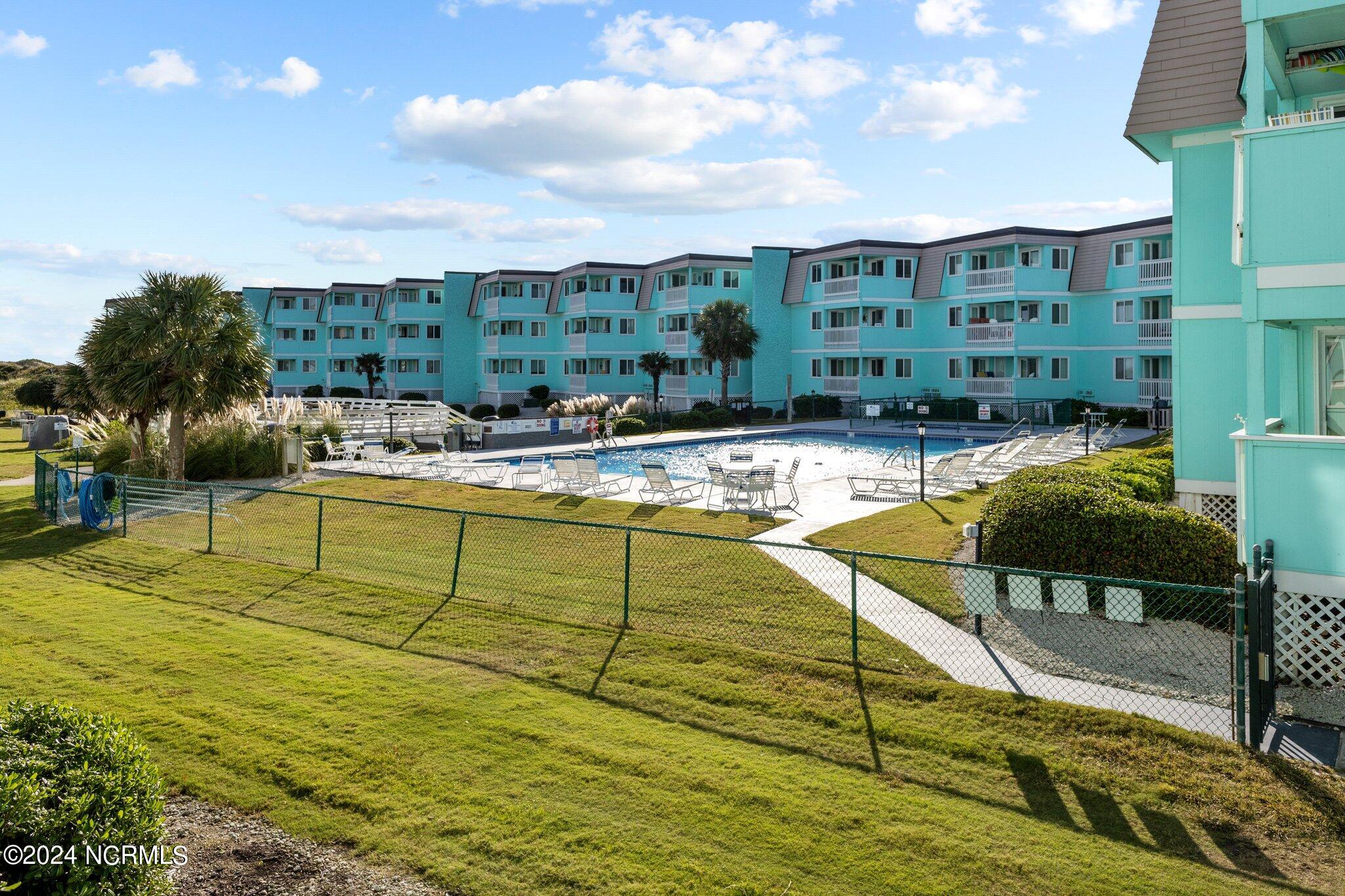 301 Commerce Way Road, 127