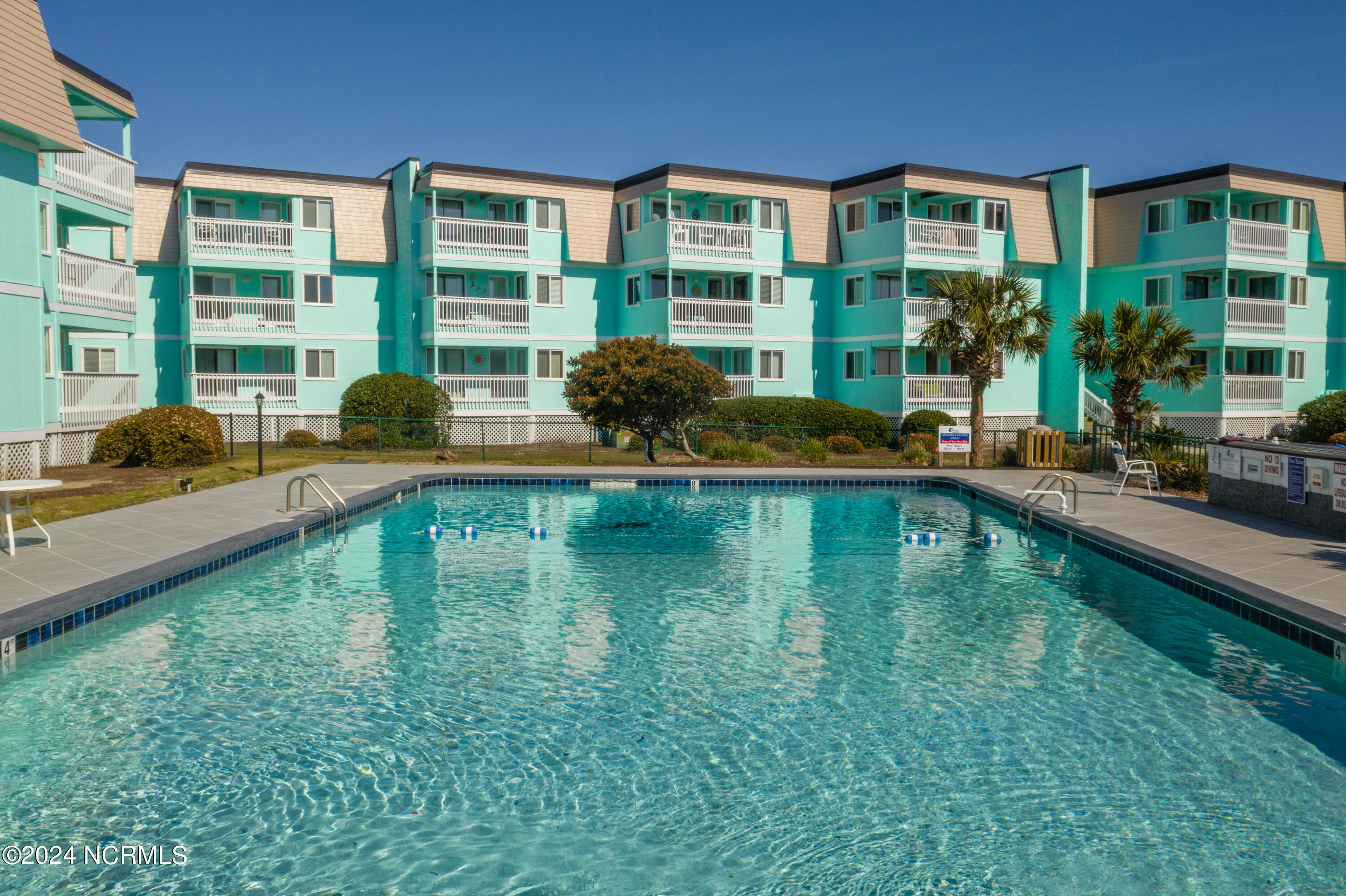 301 Commerce Way Road, 127