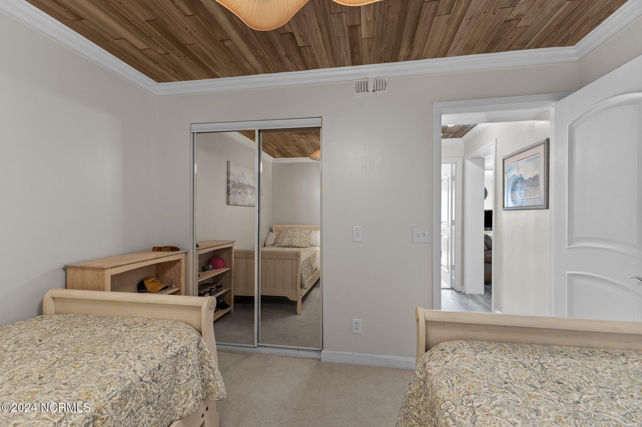 301 Commerce Way Road, 127