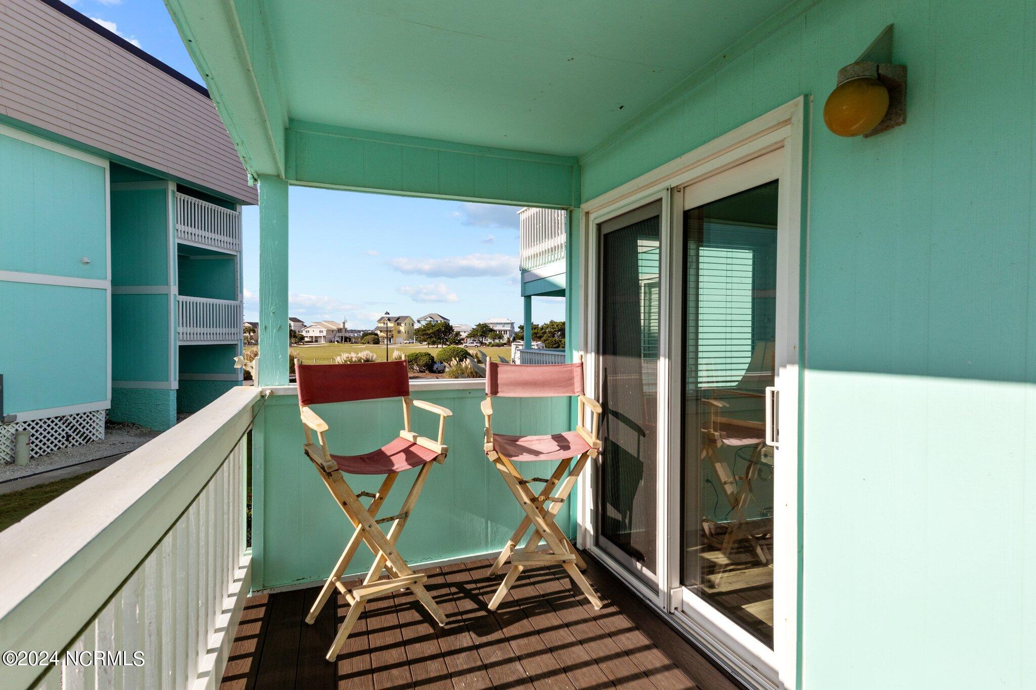 301 Commerce Way Road, 127