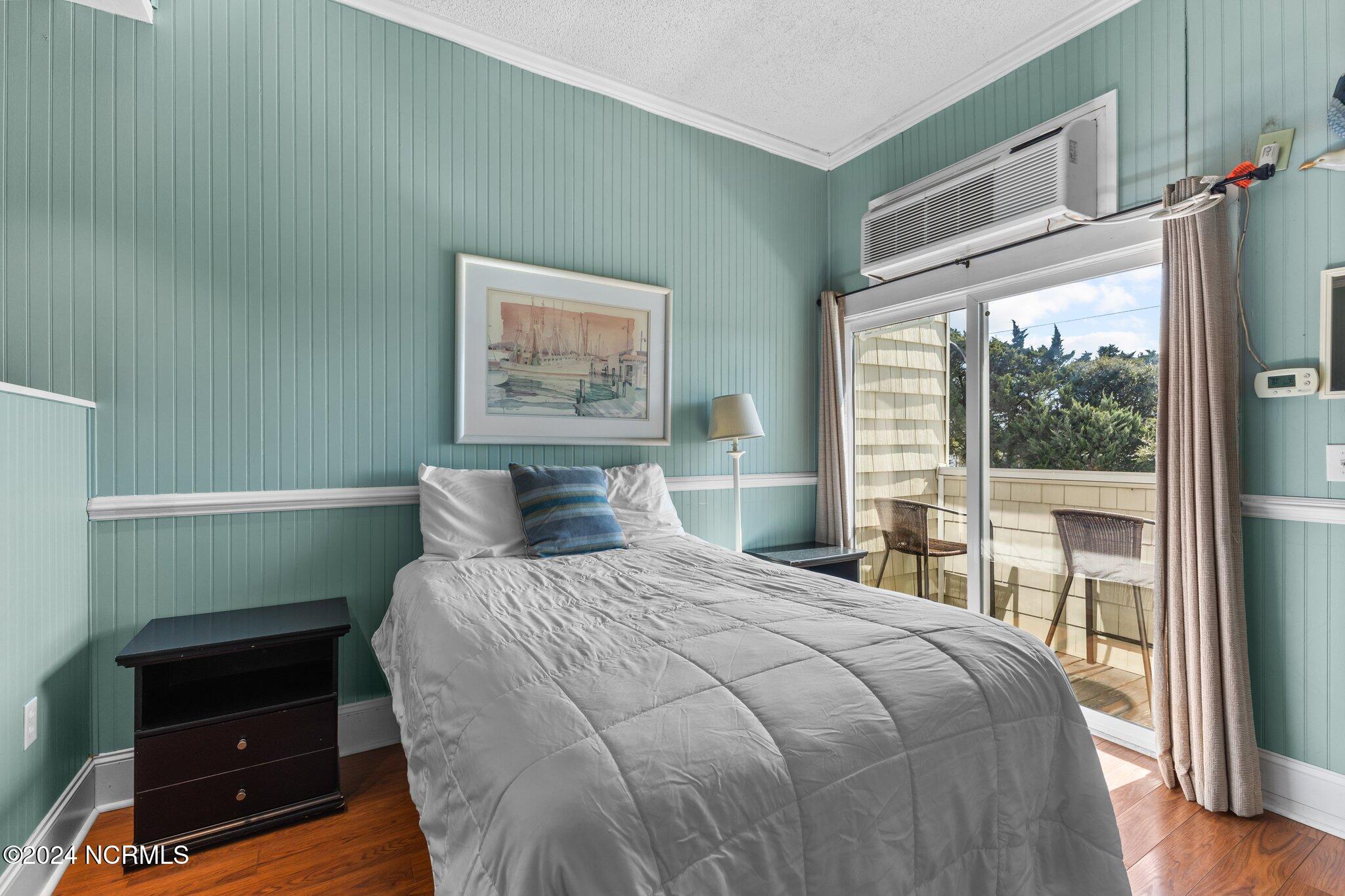 602 W Ft Macon Road, 235