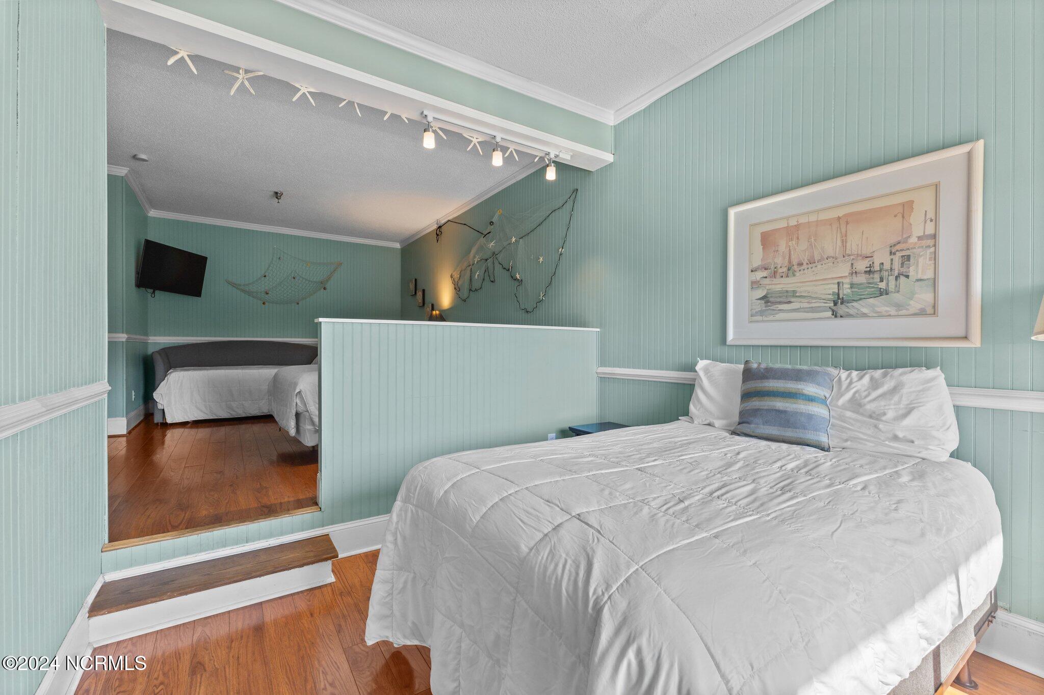 602 W Ft Macon Road, 235