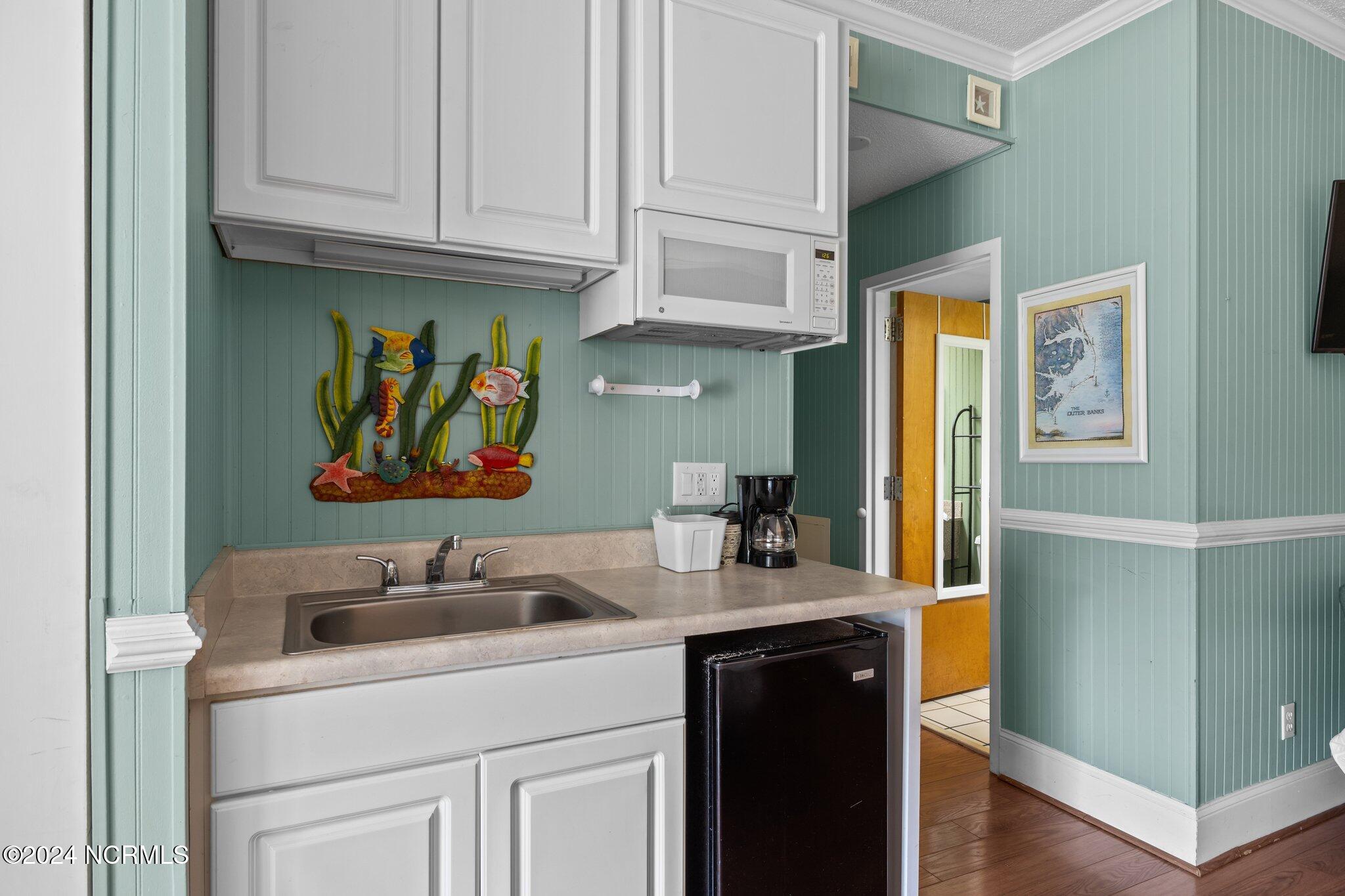 602 W Ft Macon Road, 235