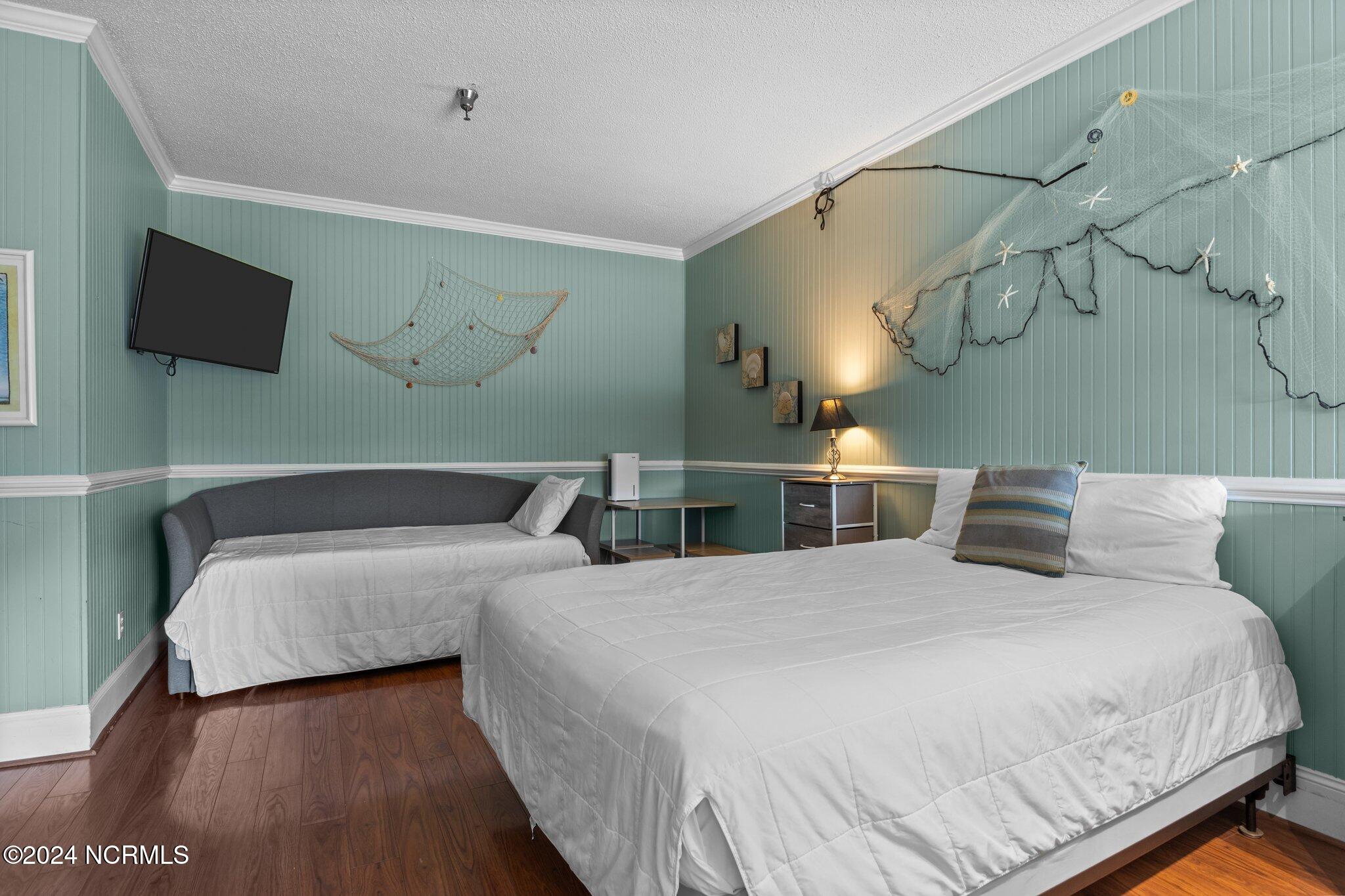 602 W Ft Macon Road, 235