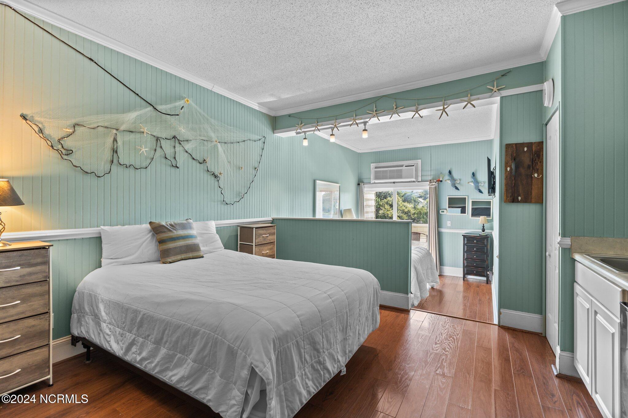 602 W Ft Macon Road, 235