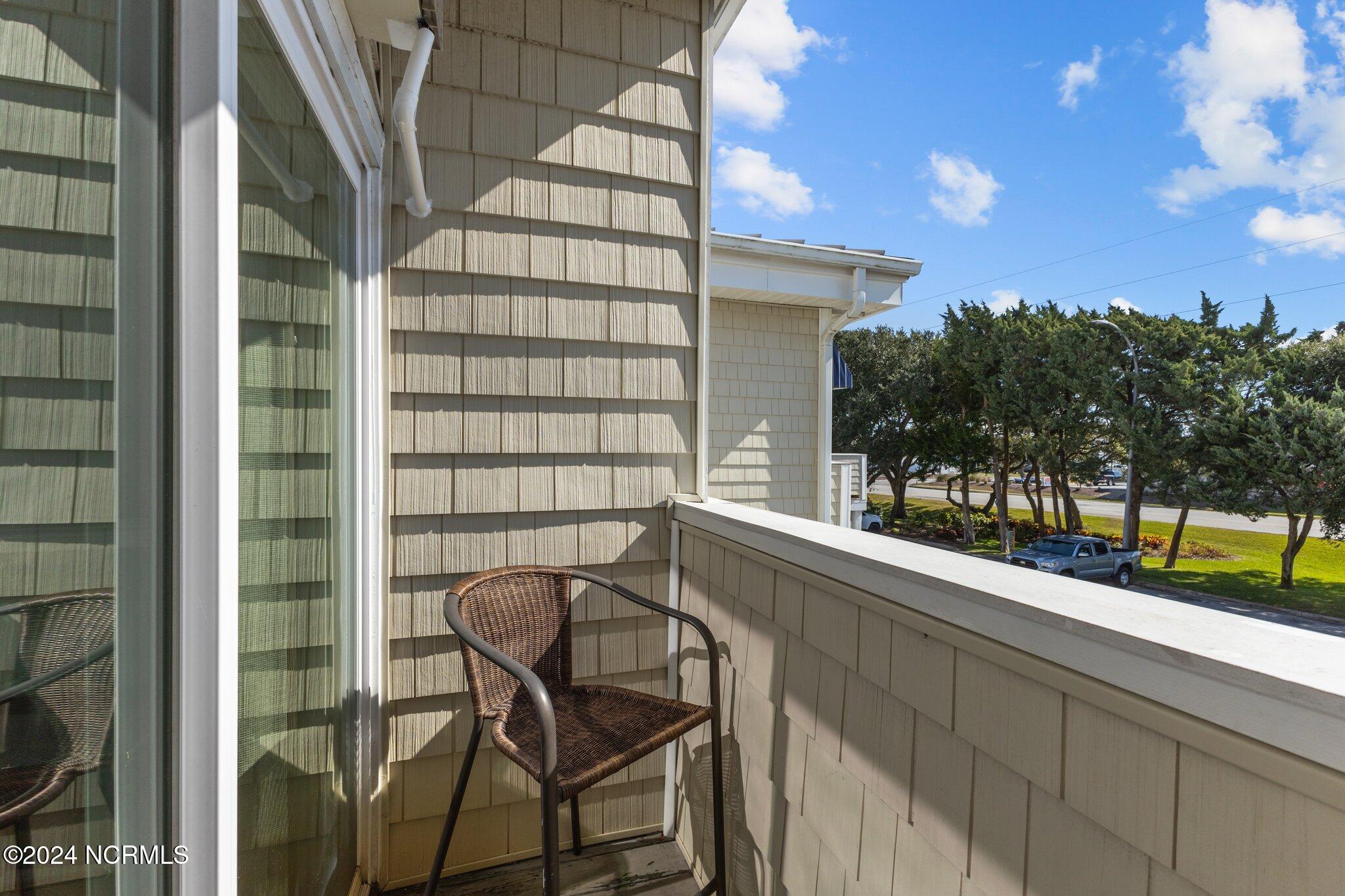 602 W Ft Macon Road, 235