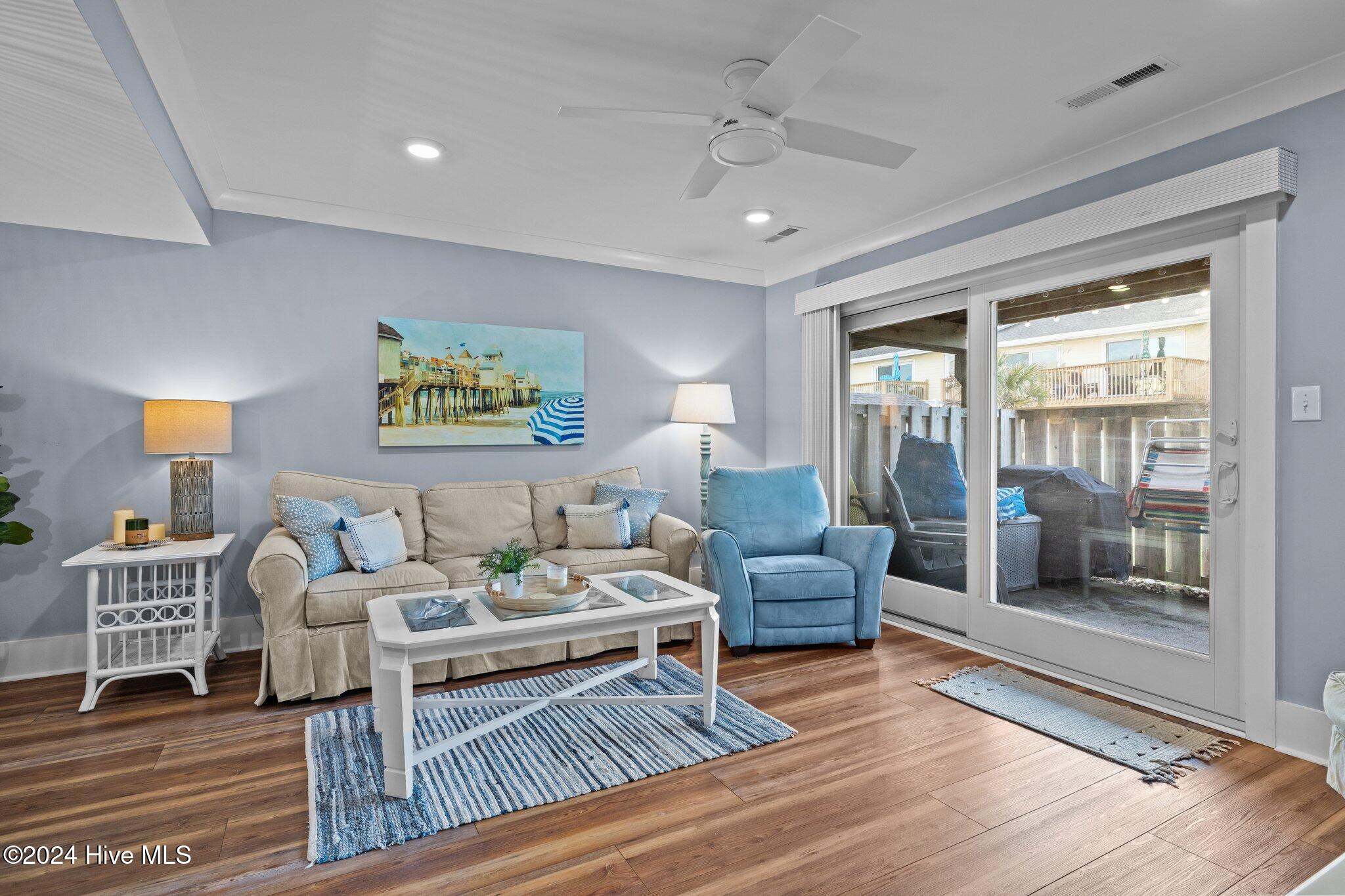 283 Salter Path Road, 100