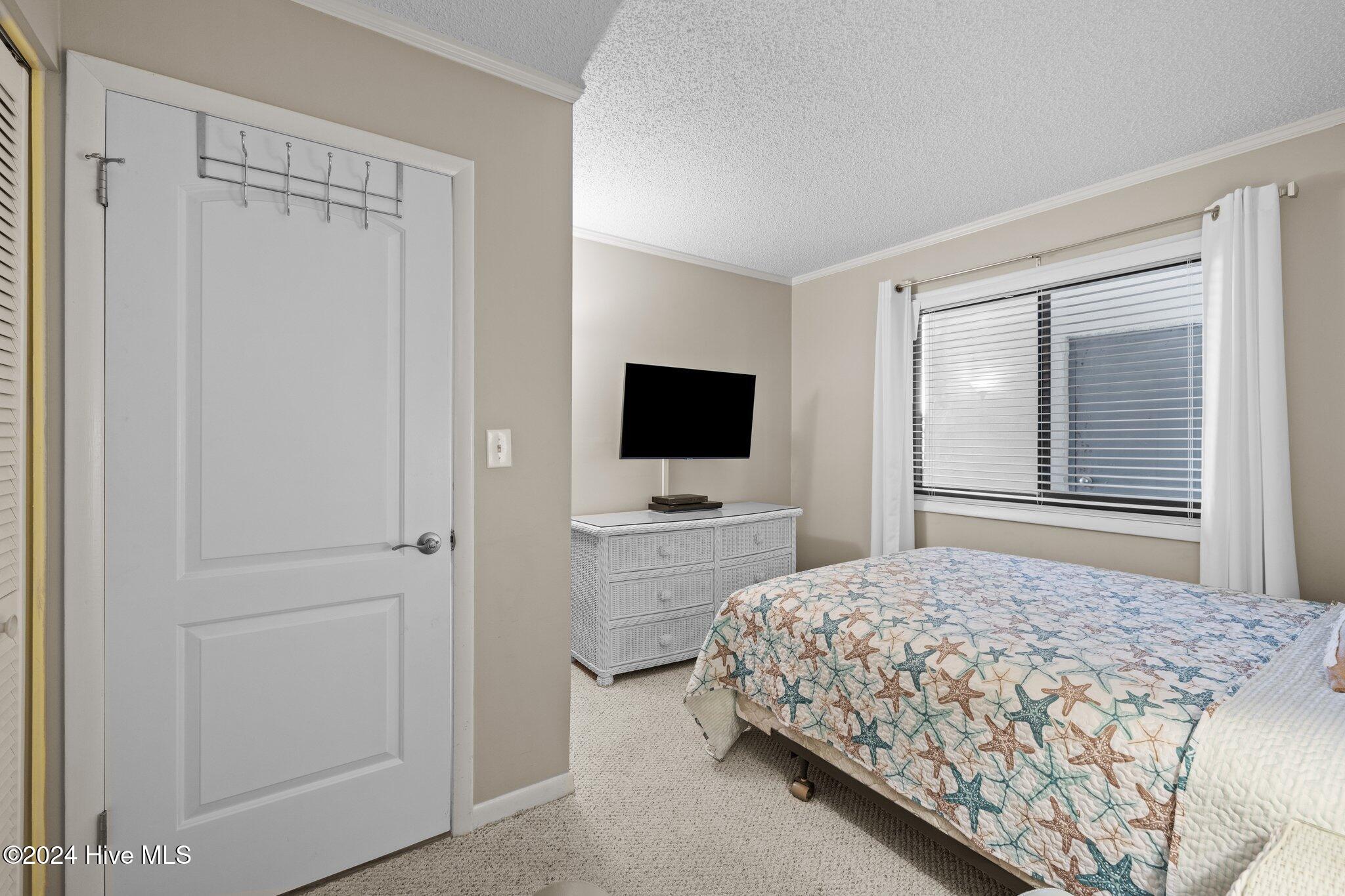 2402 W Fort Macon Road, 206-G