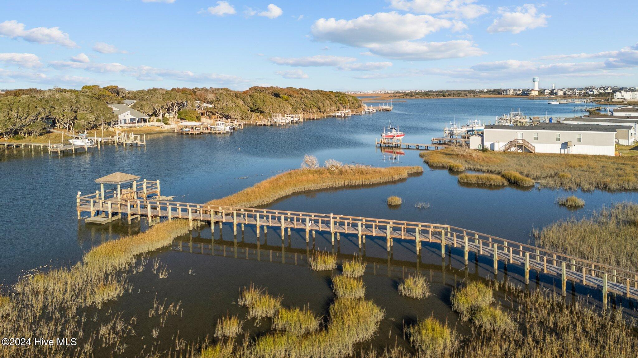 2402 W Fort Macon Road, 206-G