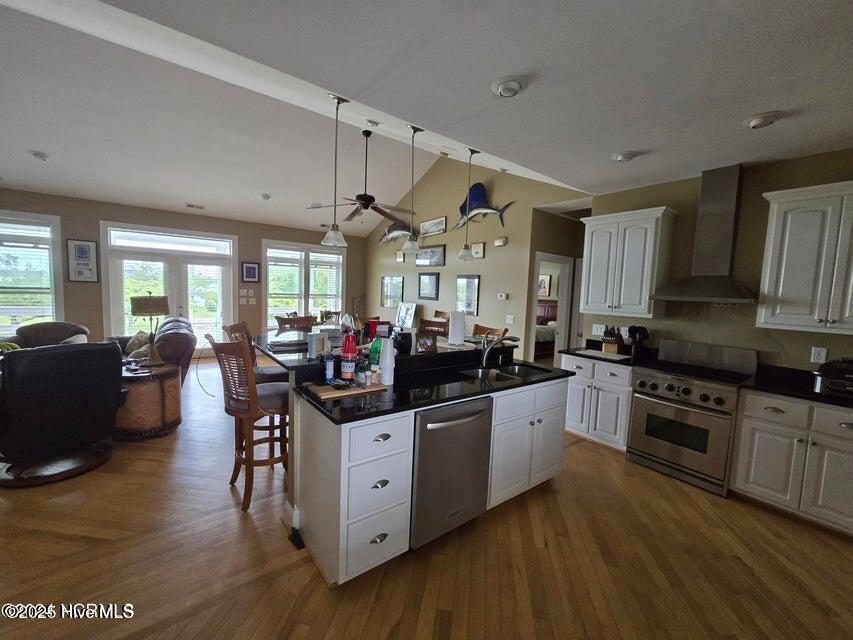 610 Bayview Drive