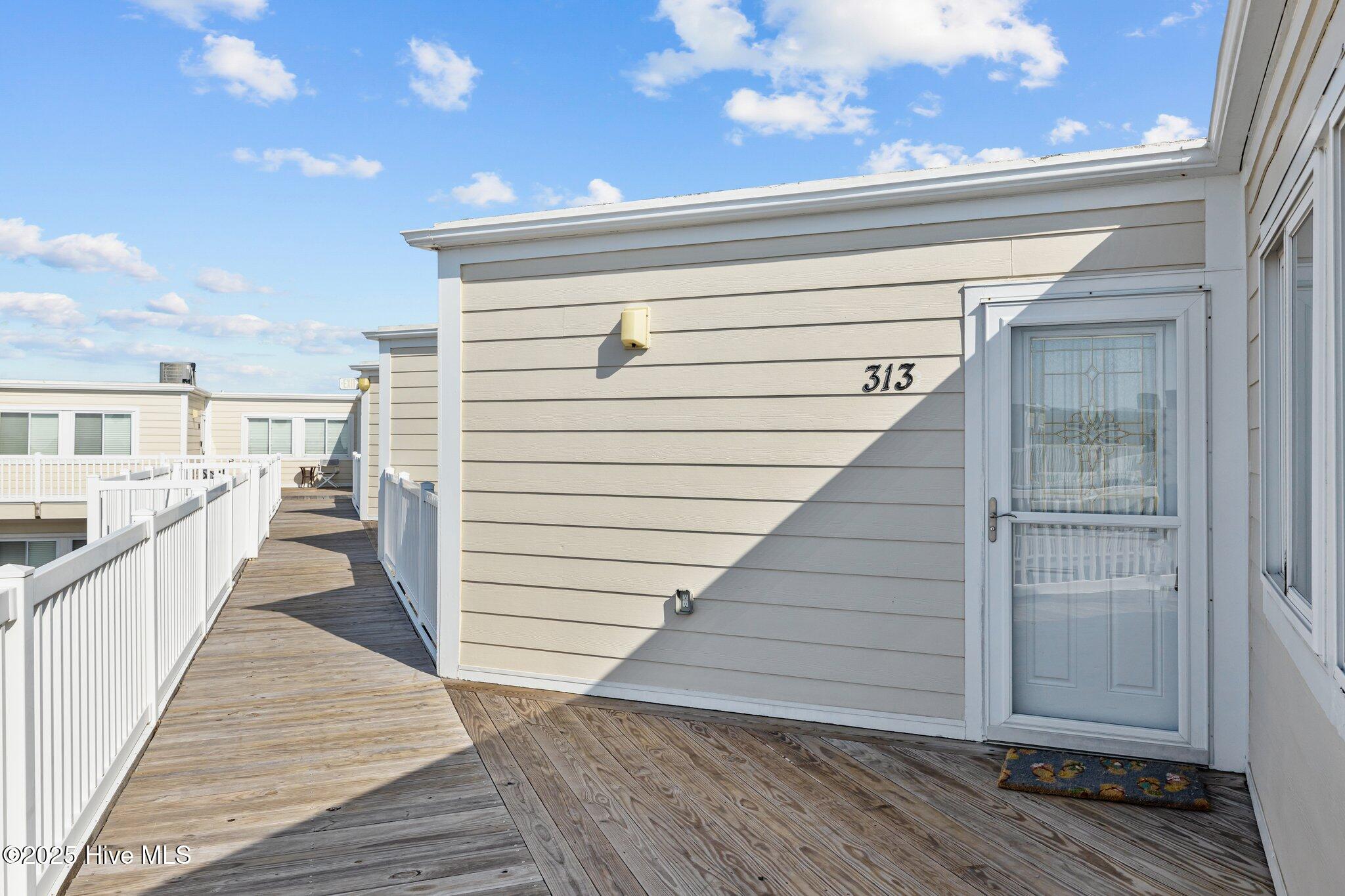 650 Salter Path Road, 313
