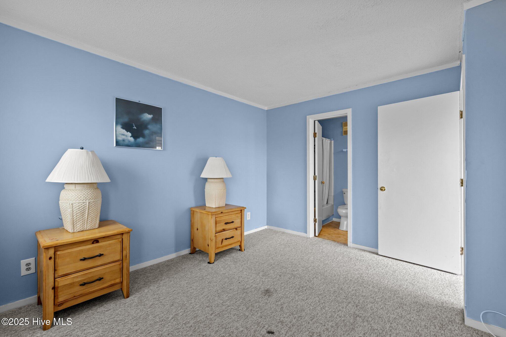 650 Salter Path Road, 313