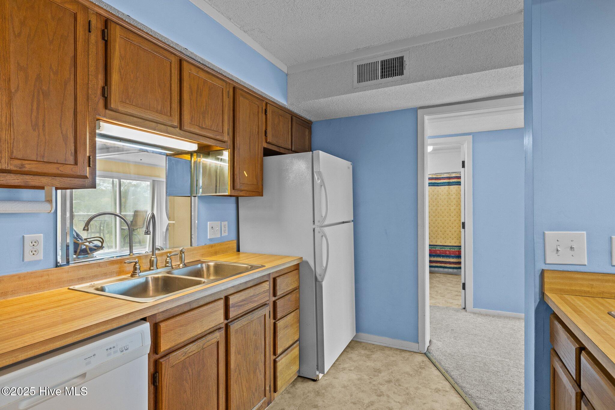 650 Salter Path Road, 313