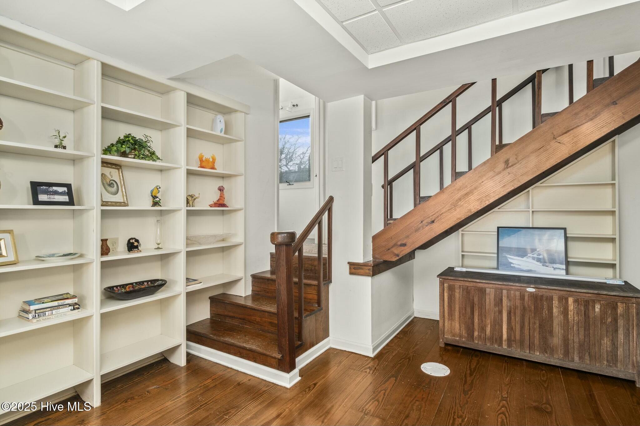 1707 Front Street