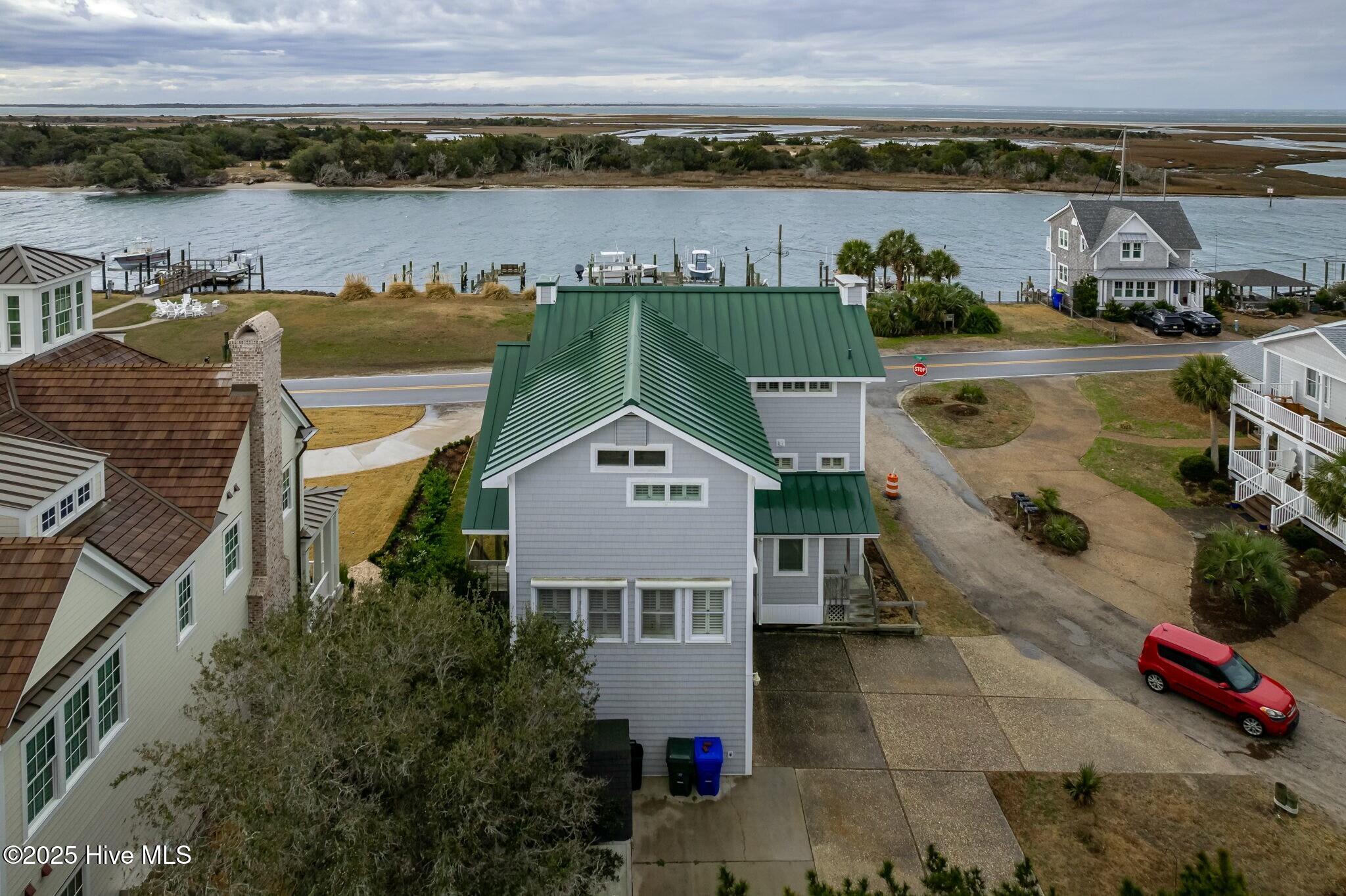 1707 Front Street