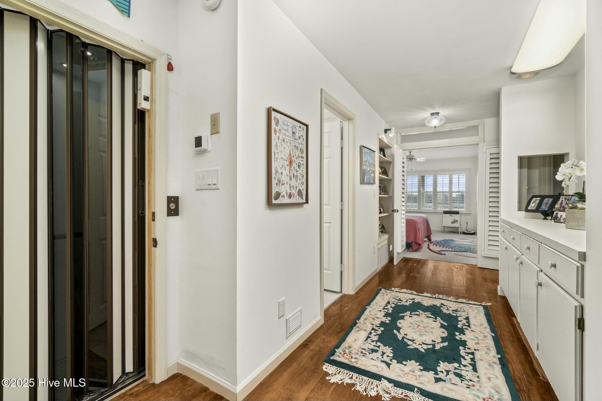 1707 Front Street