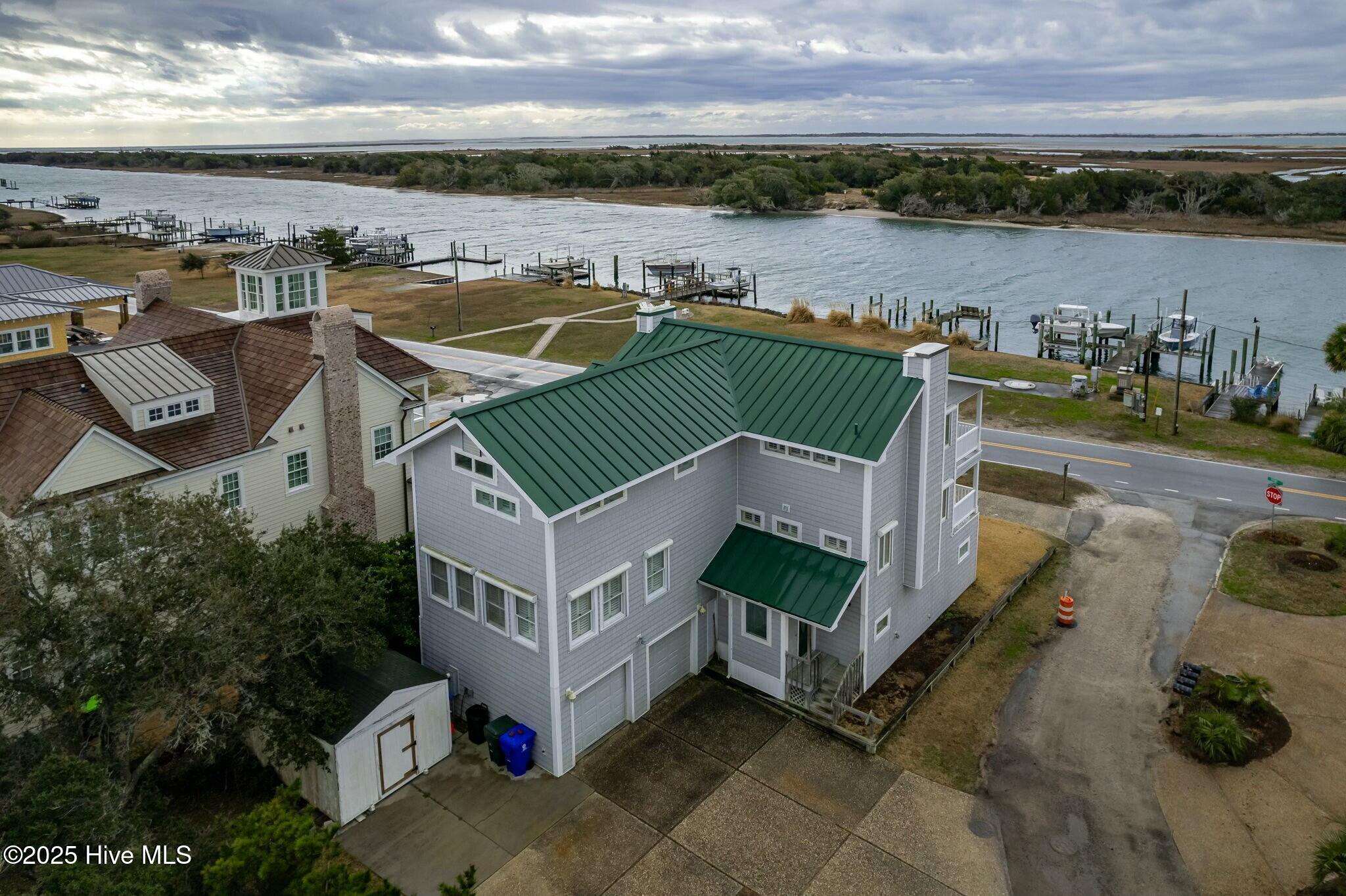 1707 Front Street