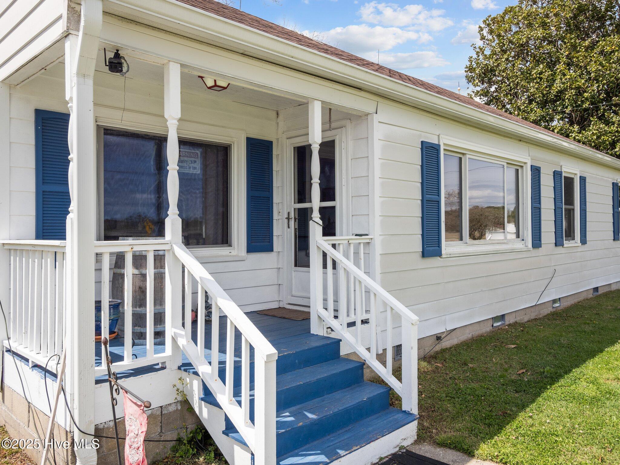 489 Newport Loop Road