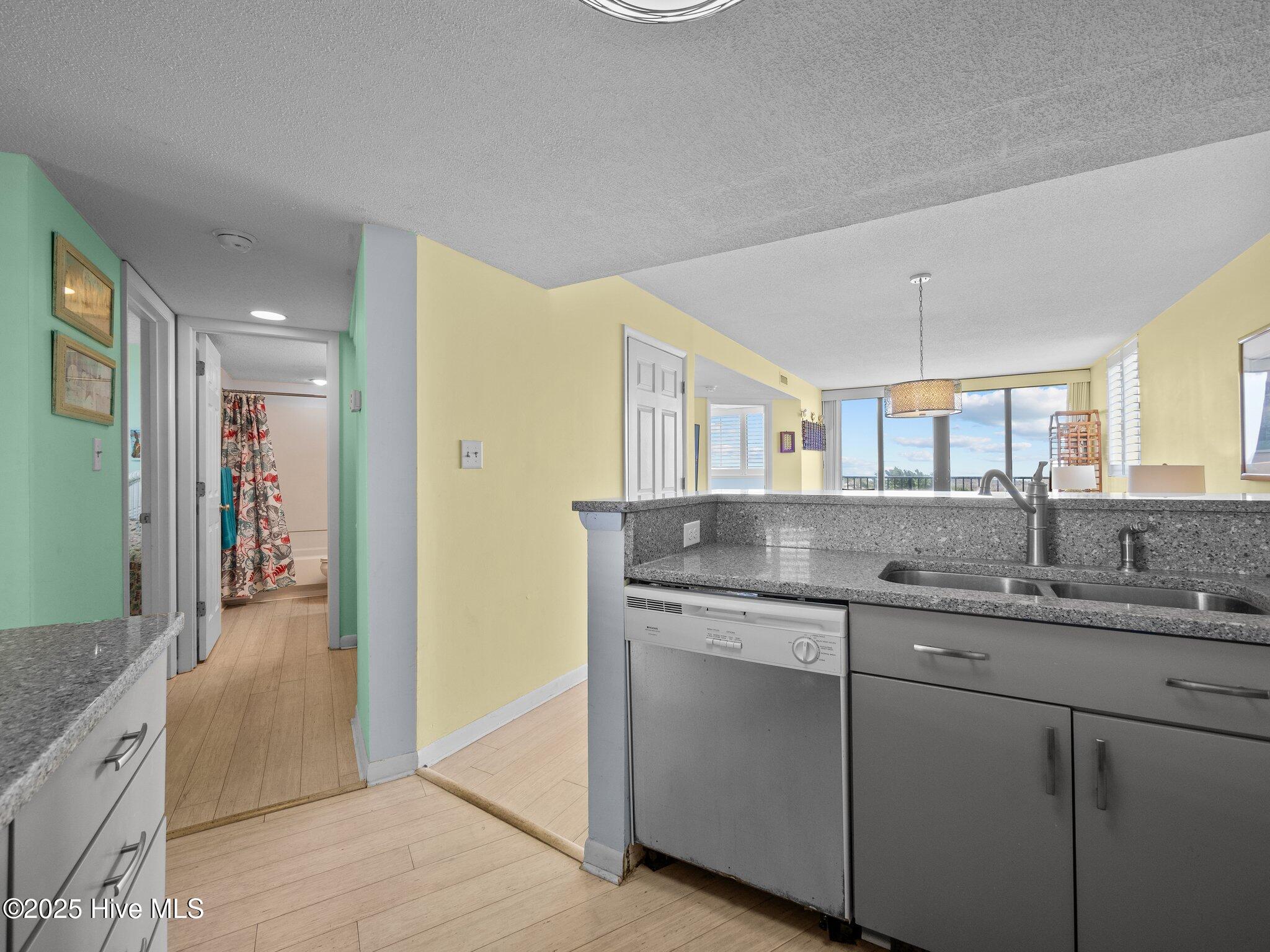 1400 E Ft Macon Road, 217