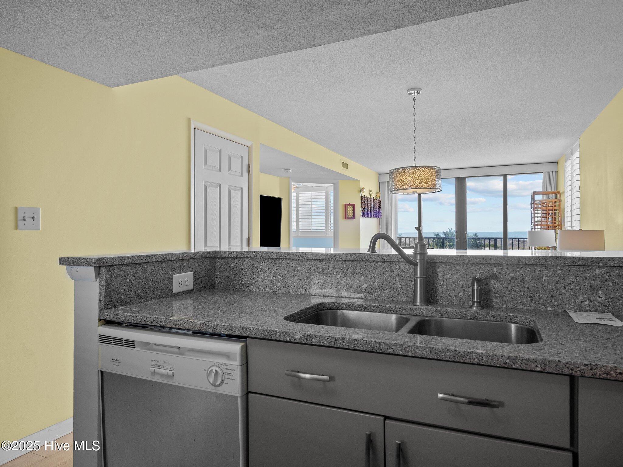 1400 E Ft Macon Road, 217