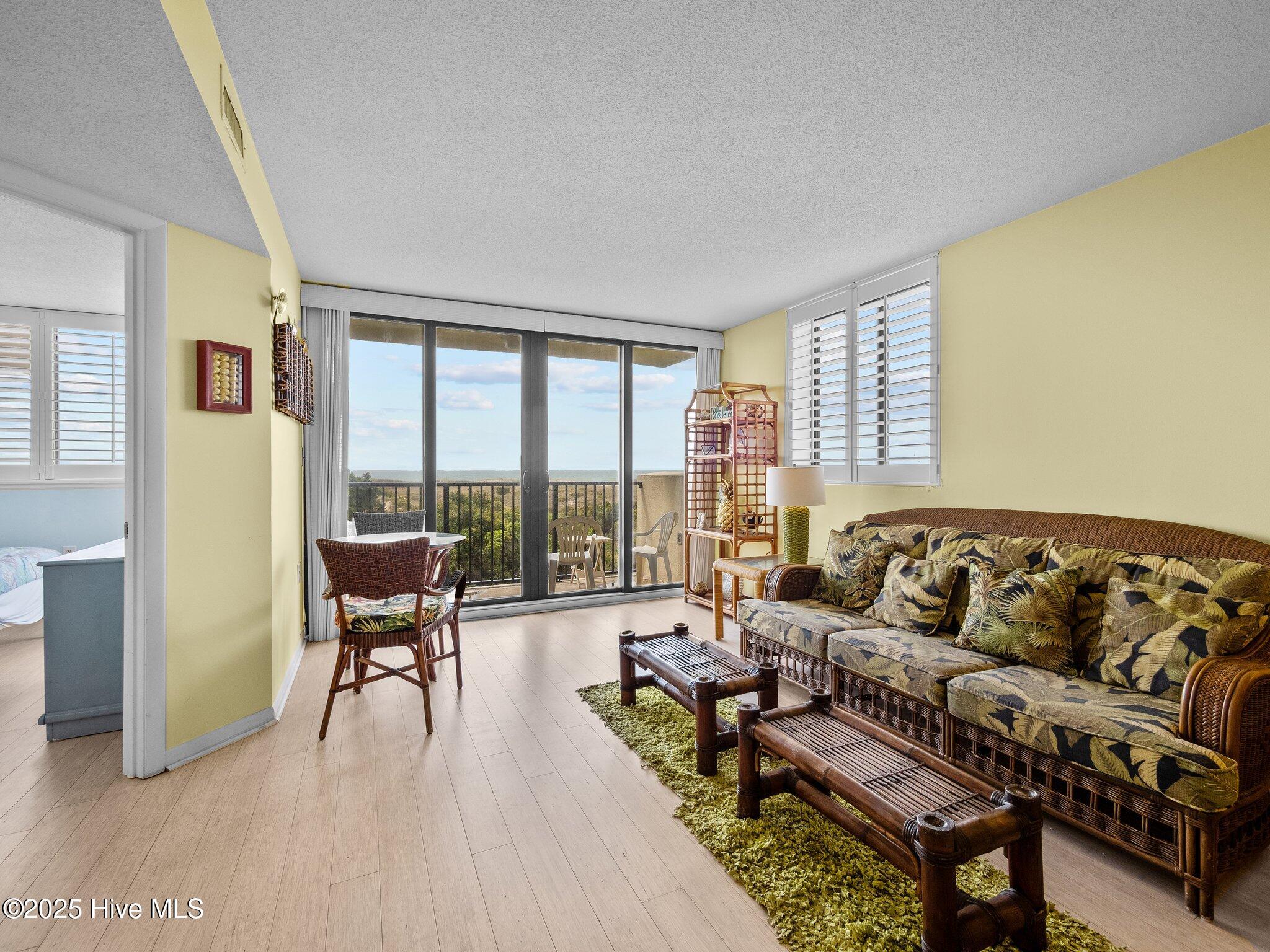 1400 E Ft Macon Road, 217