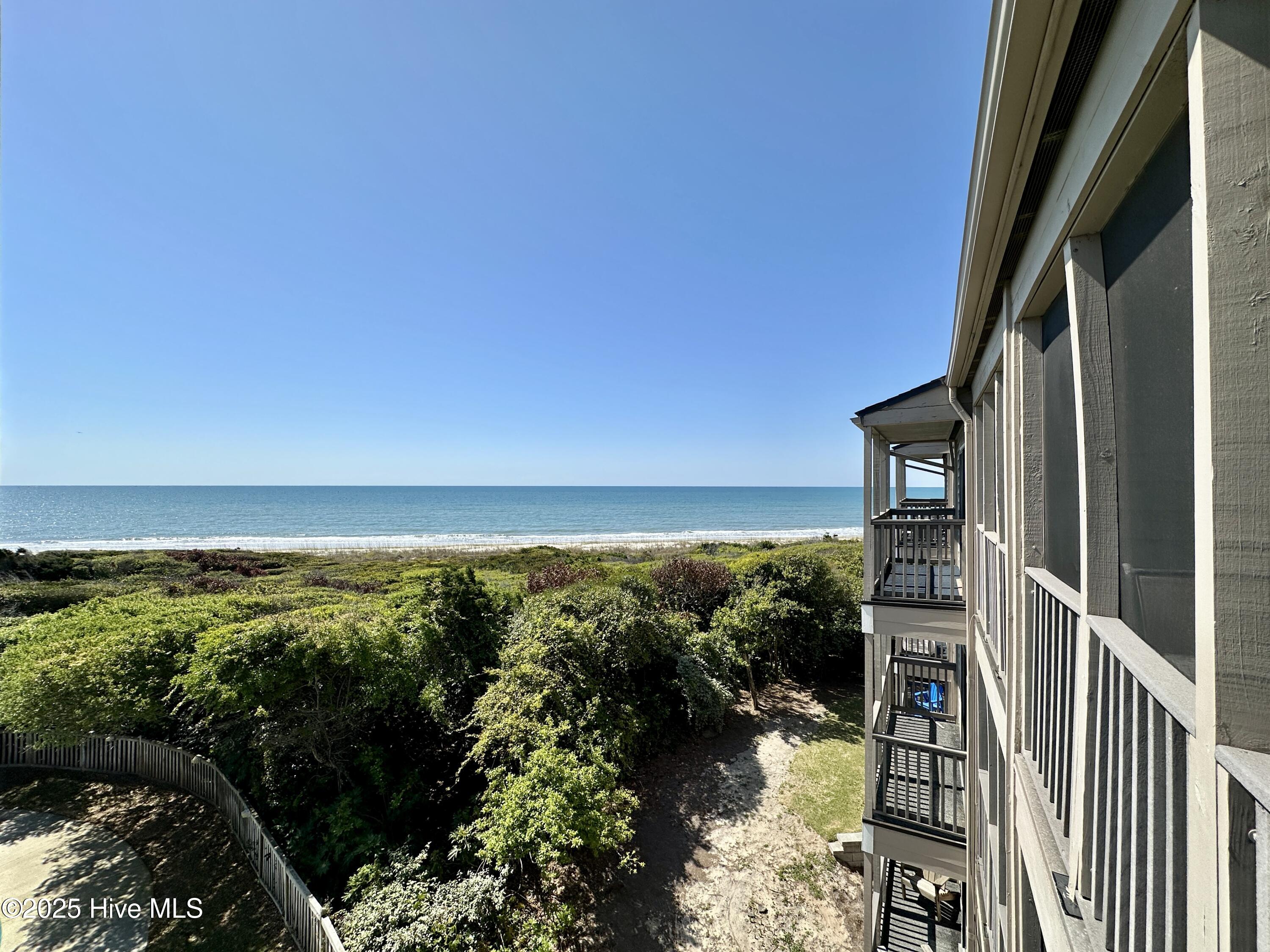 2509 W Fort Macon Road, 302-B