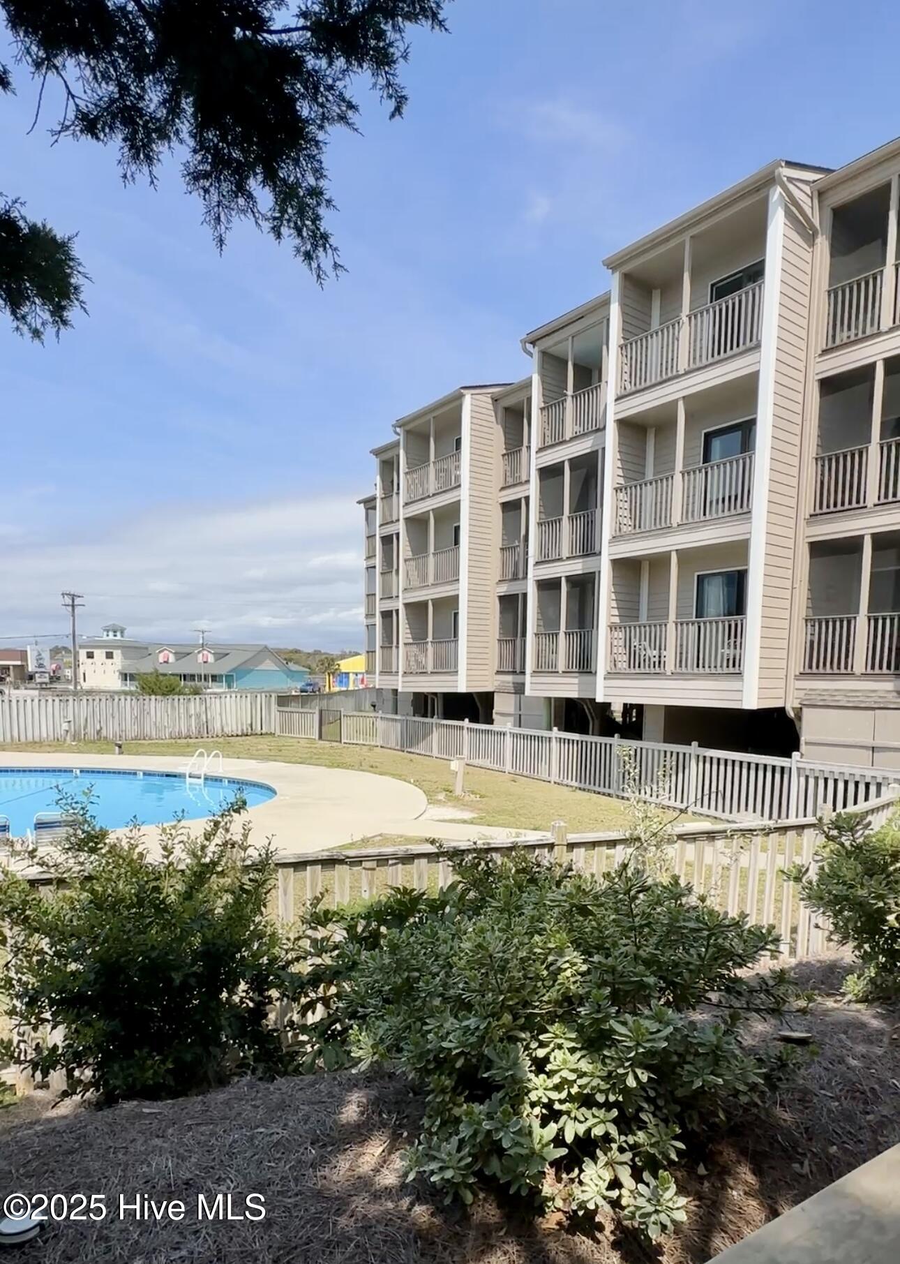 2509 W Fort Macon Road, 302-B