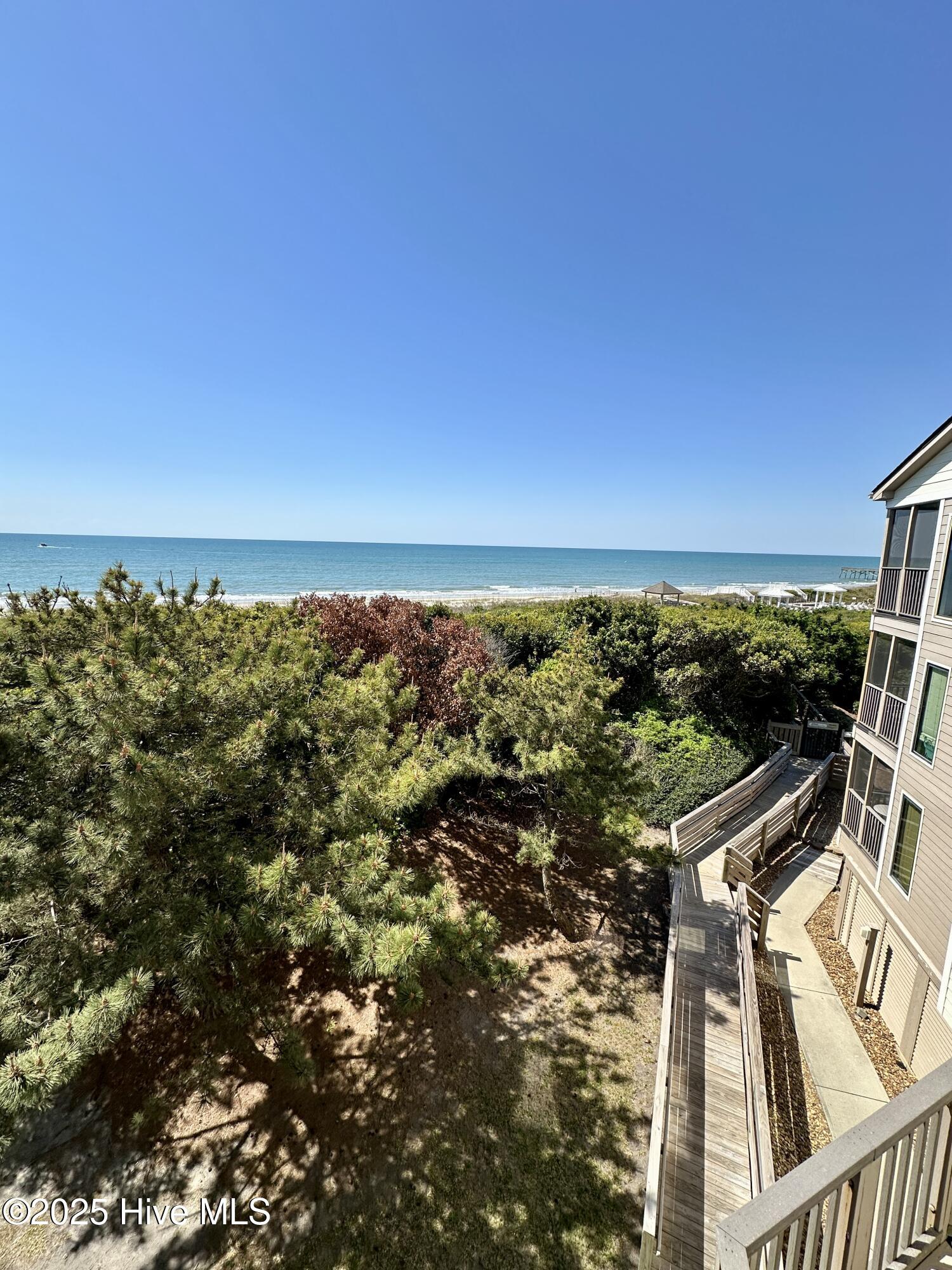 2509 W Fort Macon Road, 302-B