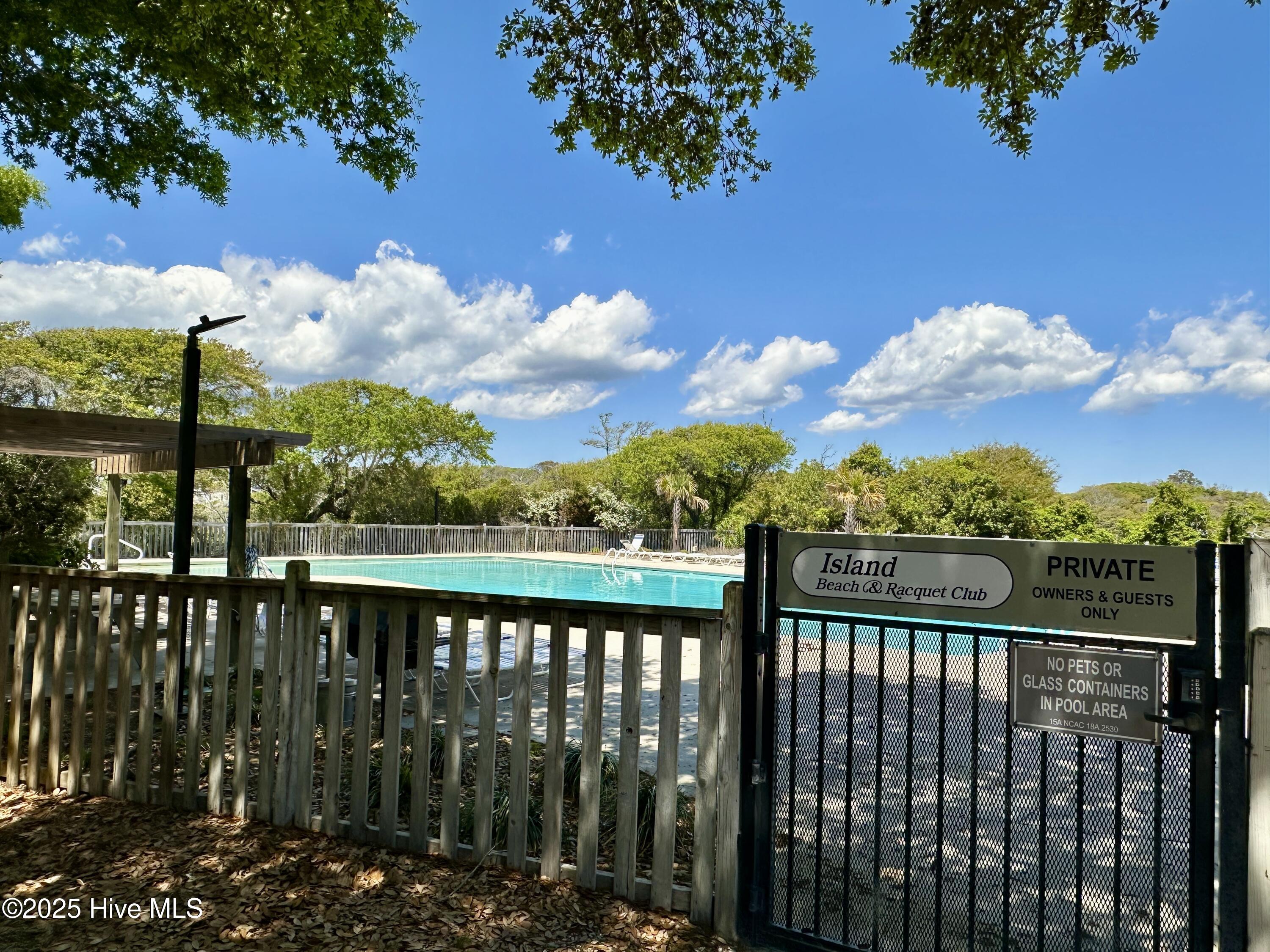 2509 W Fort Macon Road, 302-B