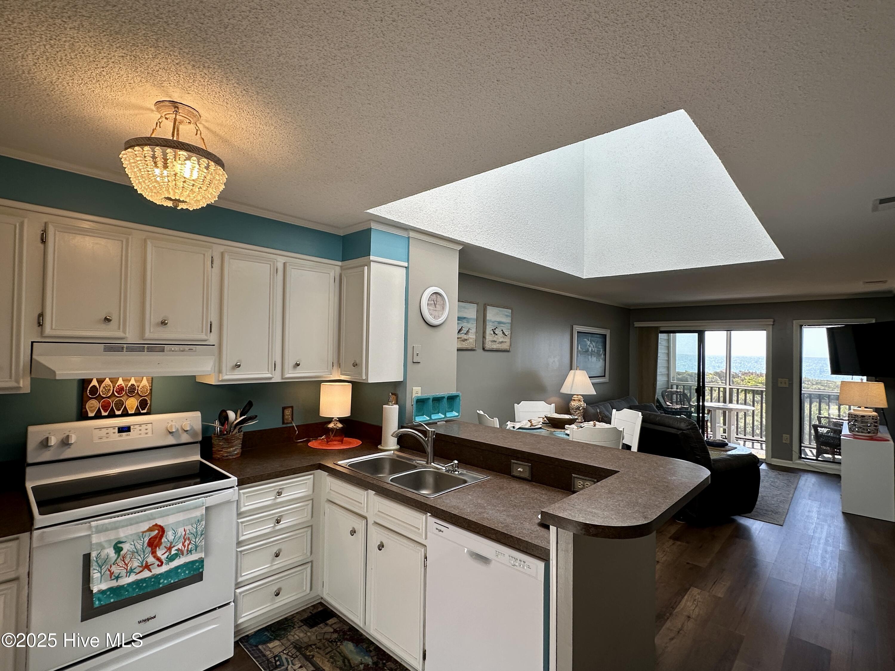 2509 W Fort Macon Road, 302-B
