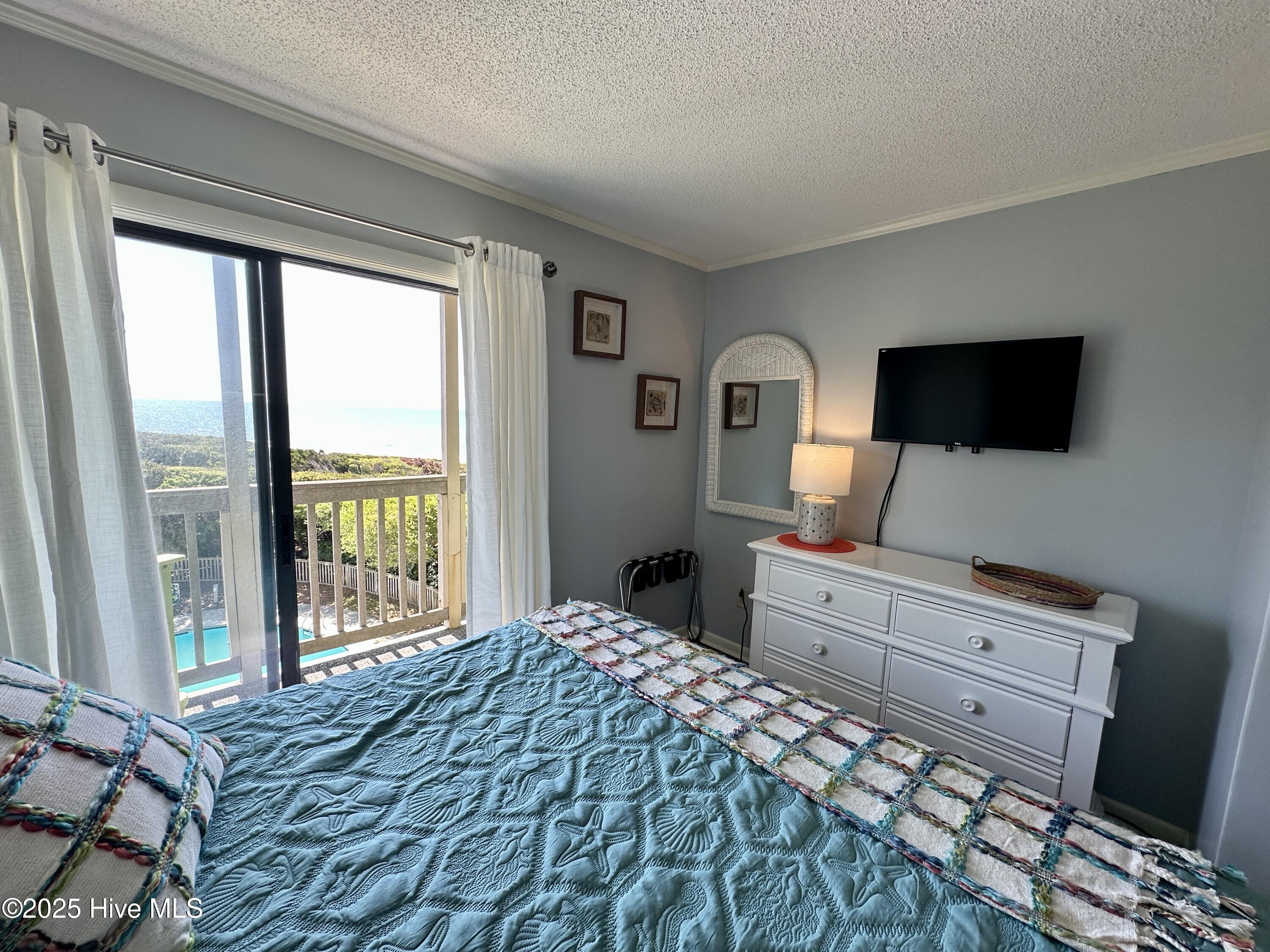 2509 W Fort Macon Road, 302-B