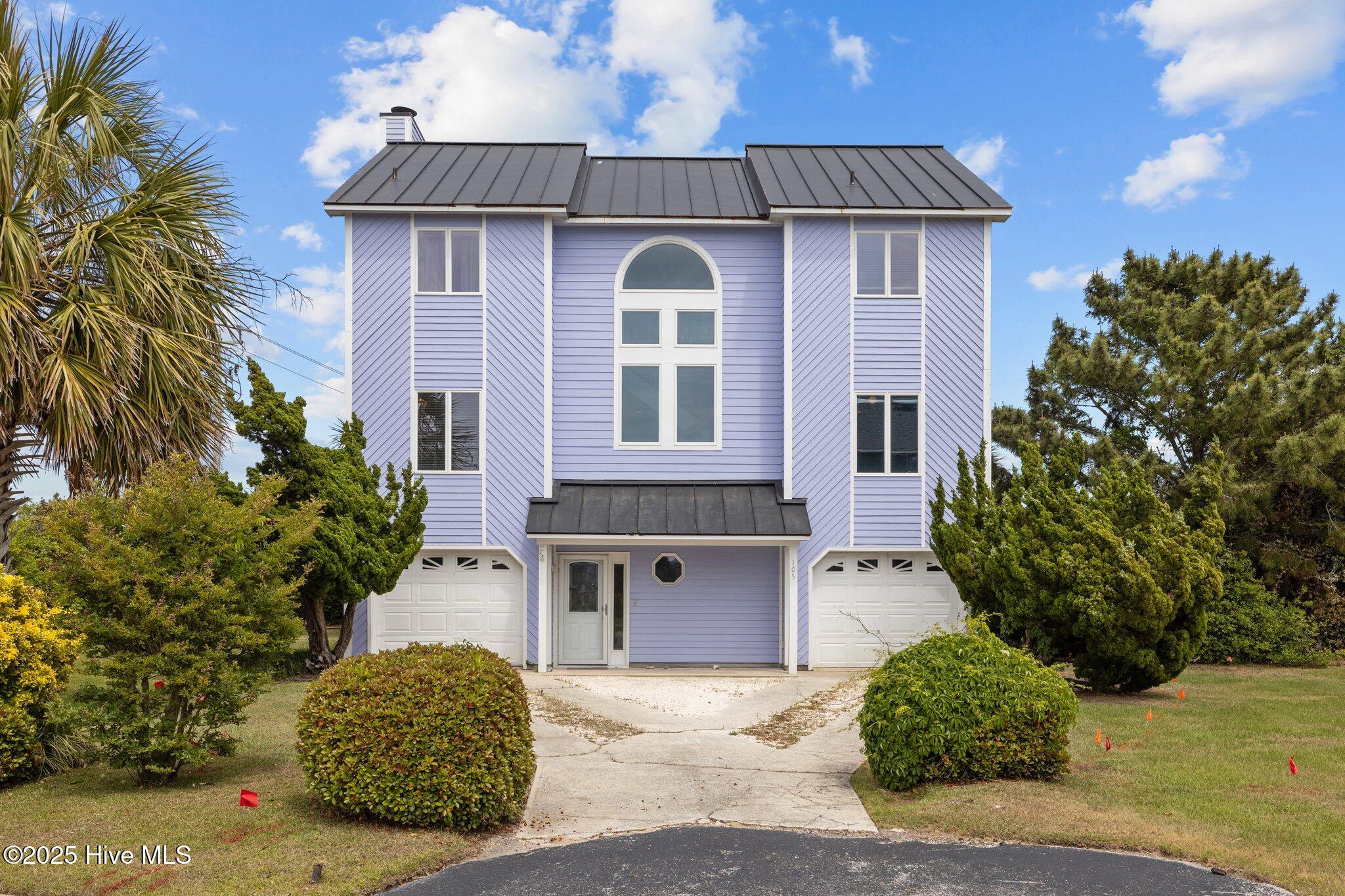 105 Island Quay Court