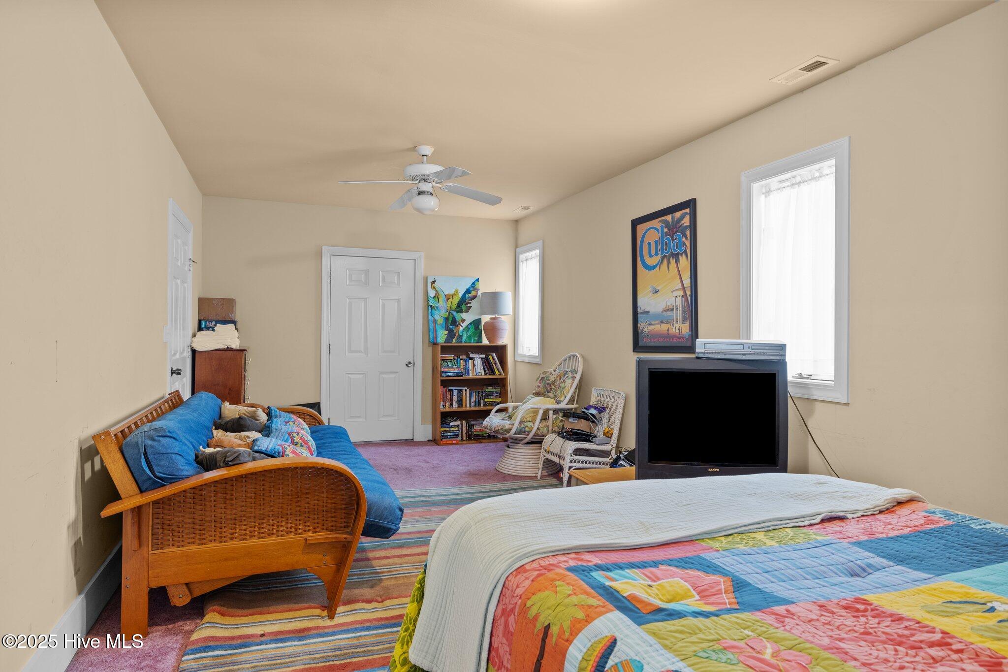 105 Island Quay Court