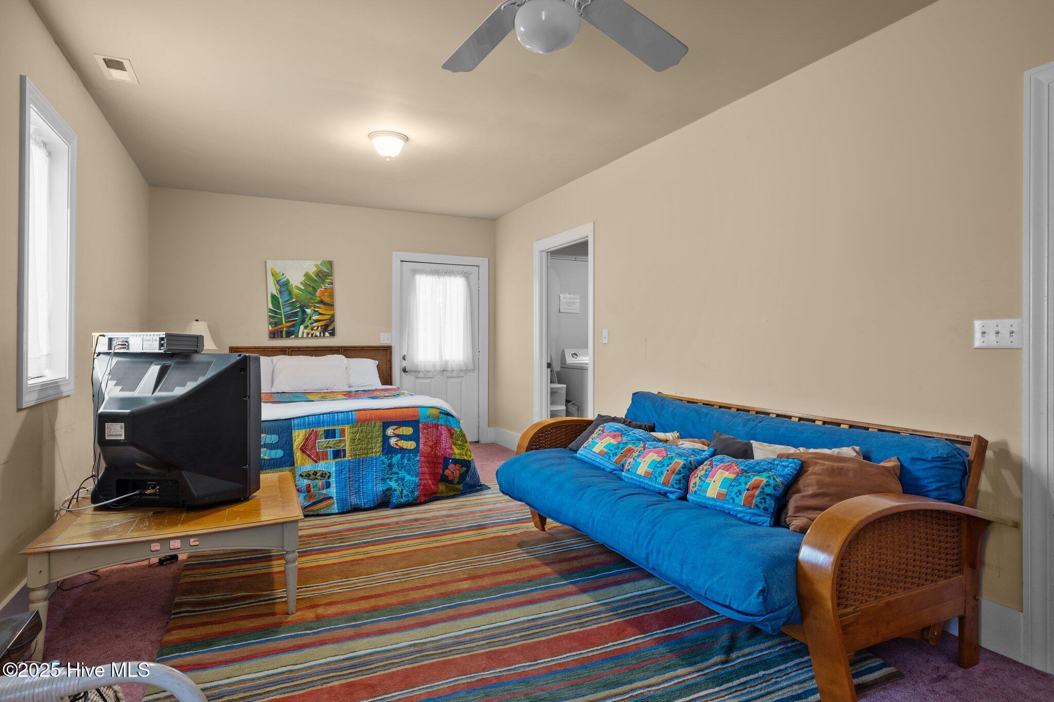 105 Island Quay Court