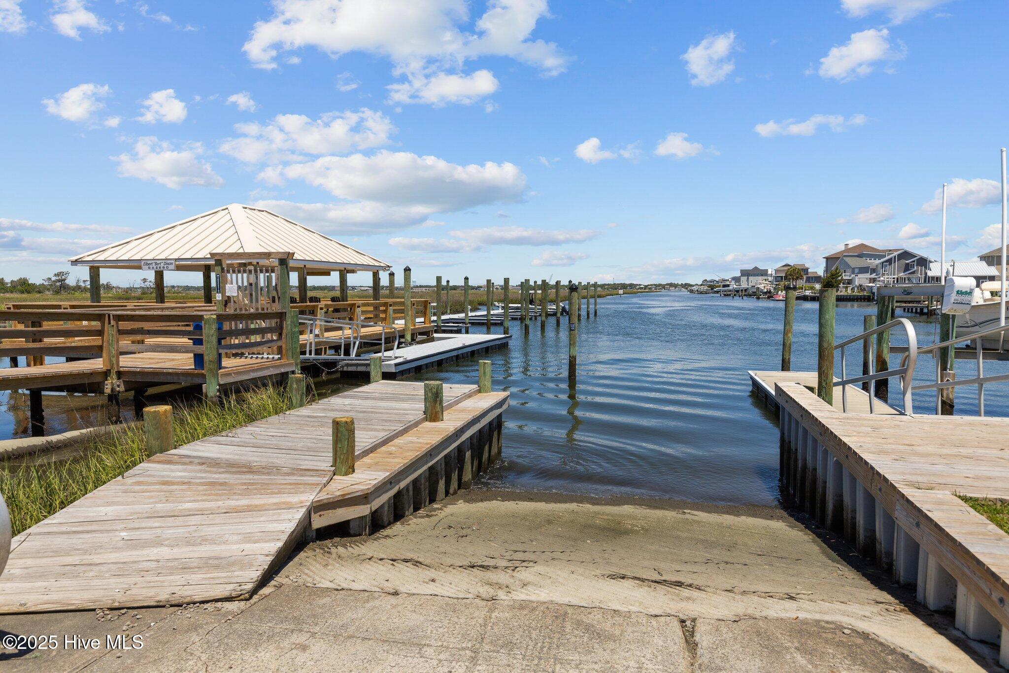 602 W Ft Macon Road, 135